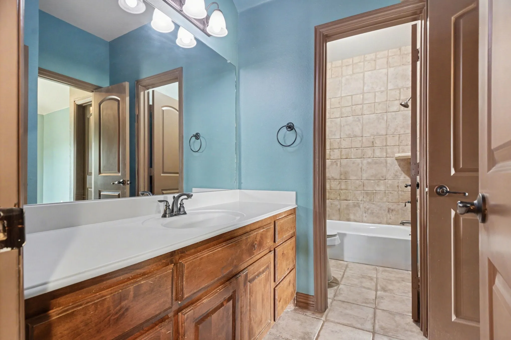 Single Family Residence For Sale in Collin County , 2330 Purdue Drive, Lucas, Texas 75002, 4 Bedroom, 4 Bathroom, 3 Garage spaces, 4,618 Sqft, built in 2007, mls#21231056, Real Estate Agent in Lucas, Homes For Sale in Collin county, Homes For Sale in Lucas, Realtor in Lucas Texas, Real Estate Brokerage Independent Realty Texas, Luminita Cordes Realtor