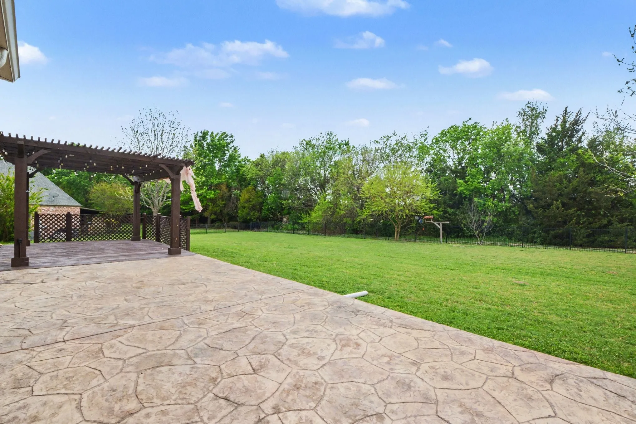 Single Family Residence For Sale in Collin County , 2330 Purdue Drive, Lucas, Texas 75002, 4 Bedroom, 4 Bathroom, 3 Garage spaces, 4,618 Sqft, built in 2007, mls#21231056, Real Estate Agent in Lucas, Homes For Sale in Collin county, Homes For Sale in Lucas, Realtor in Lucas Texas, Real Estate Brokerage Independent Realty Texas, Luminita Cordes Realtor