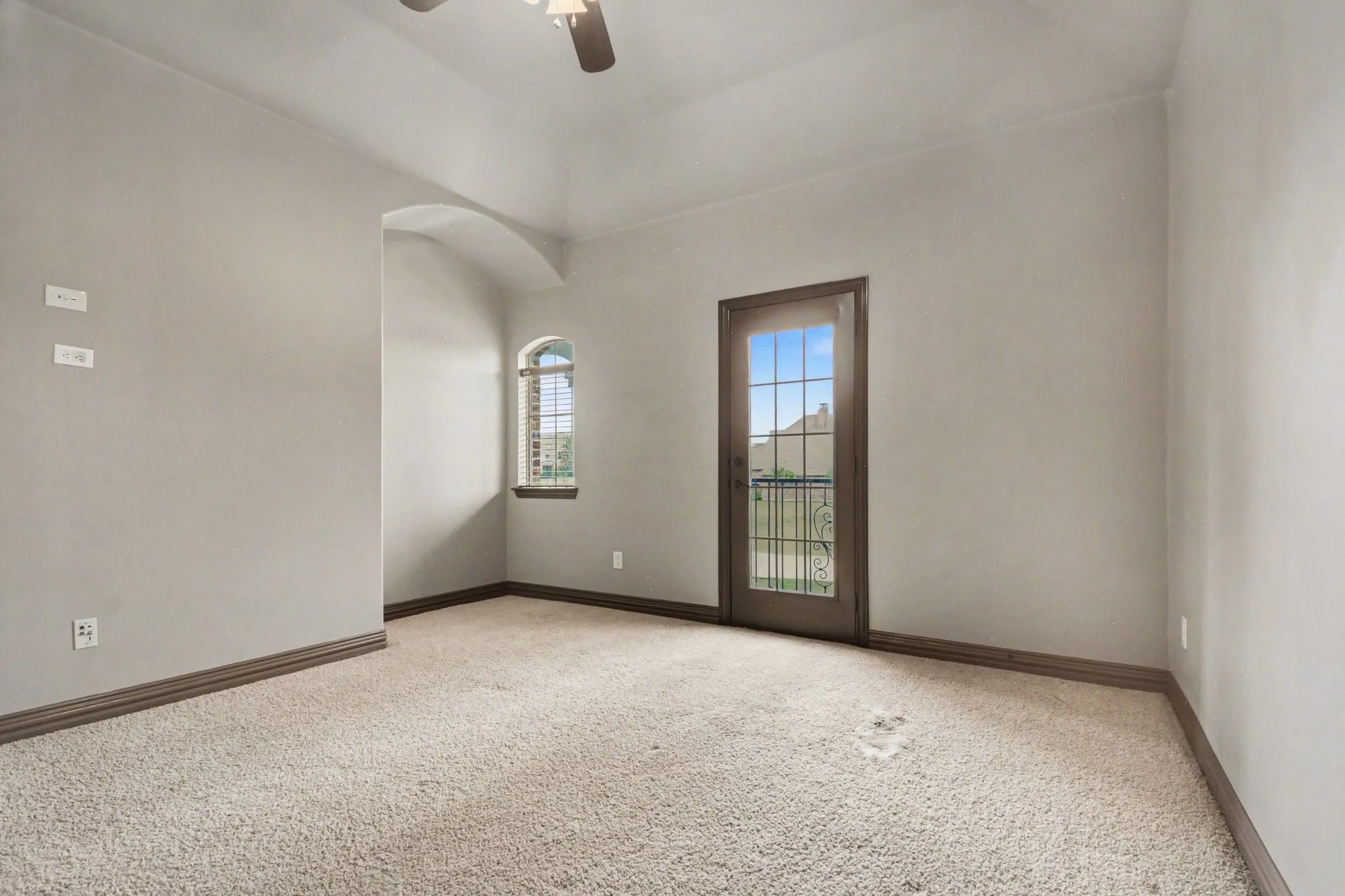 Single Family Residence For Sale in Collin County , 2330 Purdue Drive, Lucas, Texas 75002, 4 Bedroom, 4 Bathroom, 3 Garage spaces, 4,618 Sqft, built in 2007, mls#21231056, Real Estate Agent in Lucas, Homes For Sale in Collin county, Homes For Sale in Lucas, Realtor in Lucas Texas, Real Estate Brokerage Independent Realty Texas, Luminita Cordes Realtor