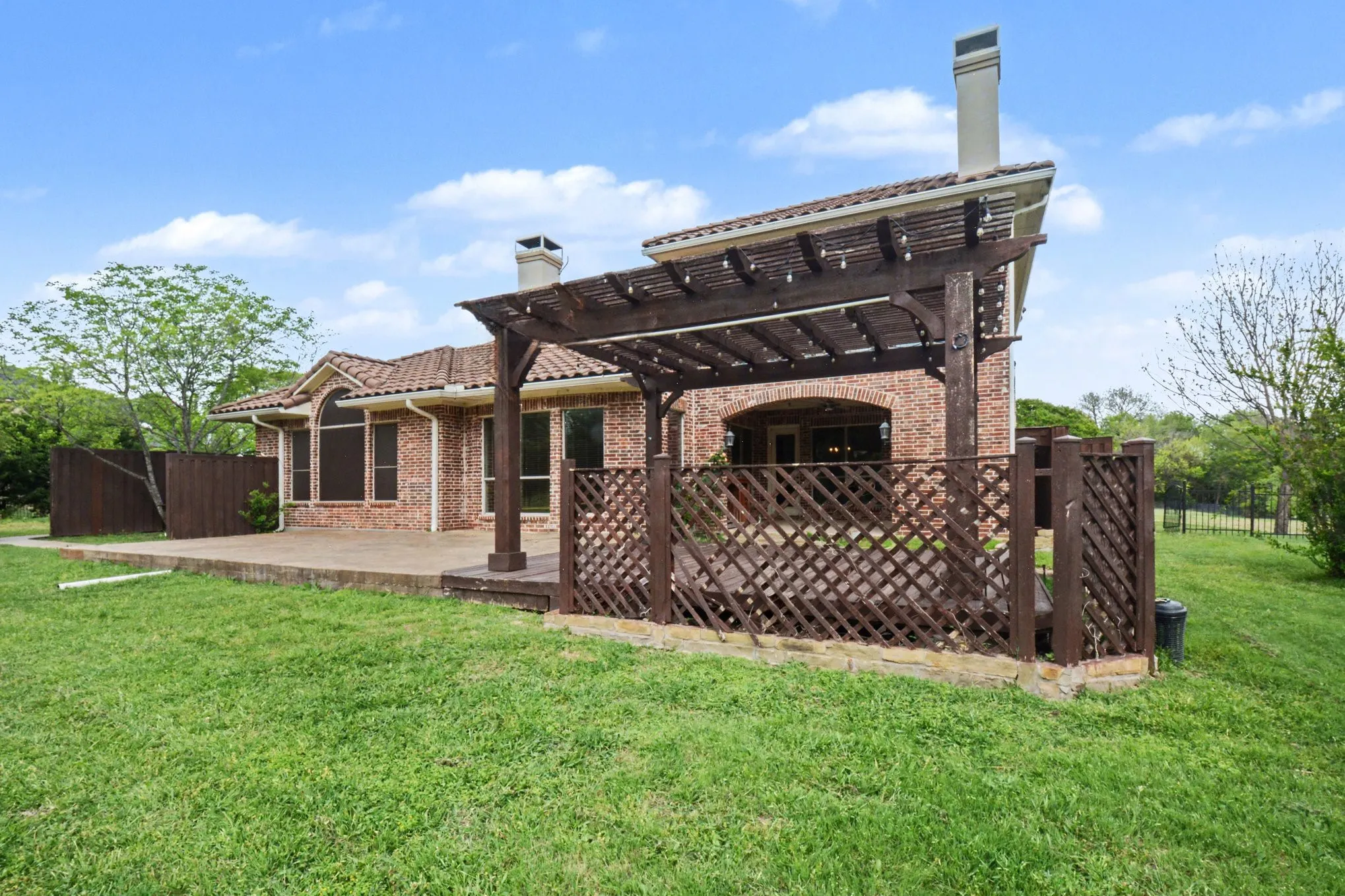 Single Family Residence For Sale in Collin County , 2330 Purdue Drive, Lucas, Texas 75002, 4 Bedroom, 4 Bathroom, 3 Garage spaces, 4,618 Sqft, built in 2007, mls#21231056, Real Estate Agent in Lucas, Homes For Sale in Collin county, Homes For Sale in Lucas, Realtor in Lucas Texas, Real Estate Brokerage Independent Realty Texas, Luminita Cordes Realtor