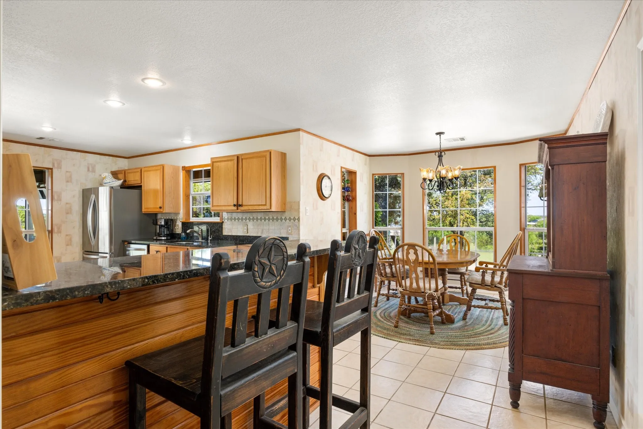 Farm For Sale in Hood County , 1311 Williamson Road, Granbury, Texas 76048, 3 Bedroom, 3 Bathroom, 3 Garage spaces, 2,598 Sqft, built in 2002, Preowned, mls#21216572, Real Estate Agent in Granbury, Homes For Sale in Hood county, Homes For Sale in Granbury, Realtor in Granbury Texas, Real Estate Brokerage Independent Realty Texas, Luminita Cordes Realtor
