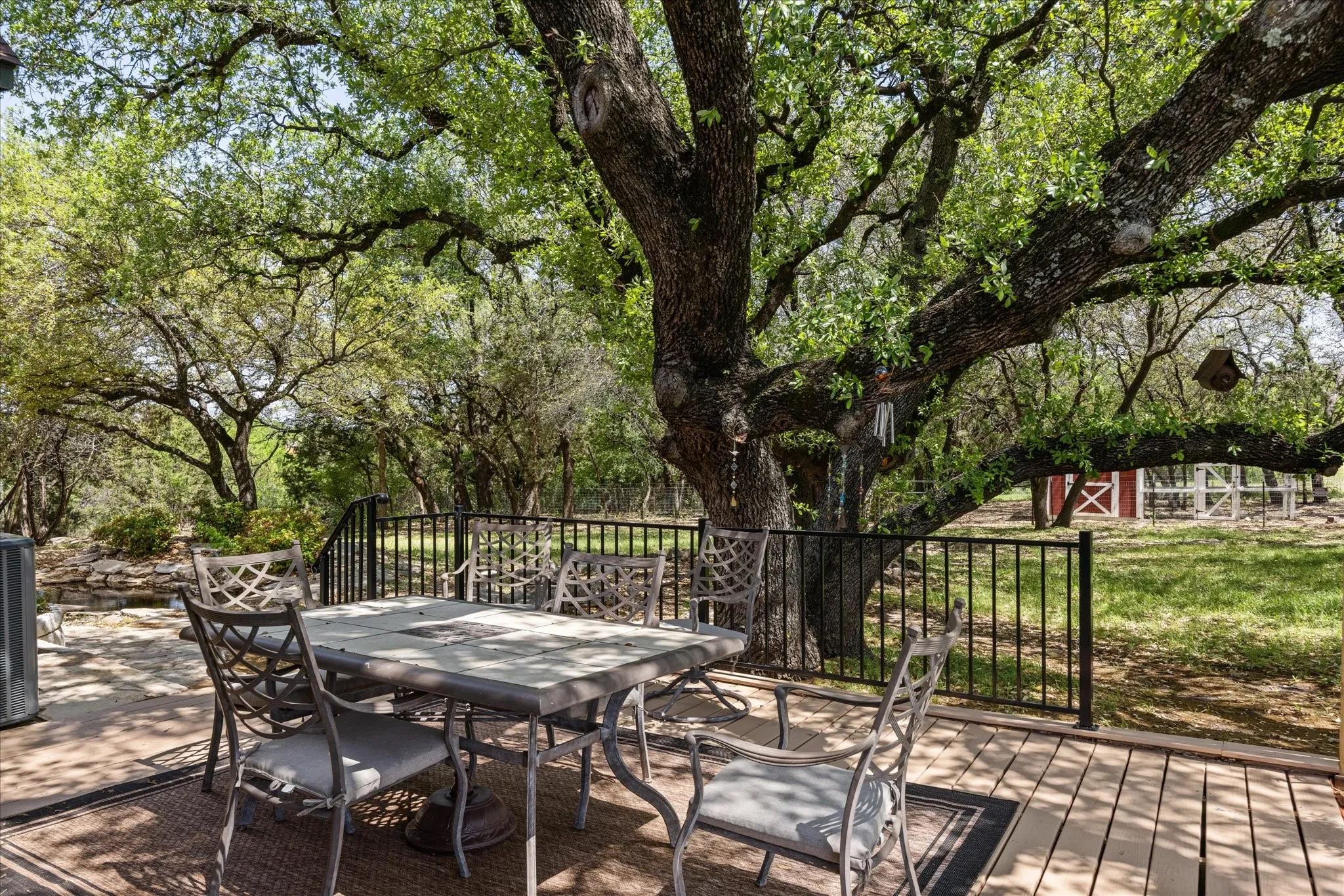 Farm For Sale in Hood County , 1311 Williamson Road, Granbury, Texas 76048, 3 Bedroom, 3 Bathroom, 3 Garage spaces, 2,598 Sqft, built in 2002, Preowned, mls#21216572, Real Estate Agent in Granbury, Homes For Sale in Hood county, Homes For Sale in Granbury, Realtor in Granbury Texas, Real Estate Brokerage Independent Realty Texas, Luminita Cordes Realtor
