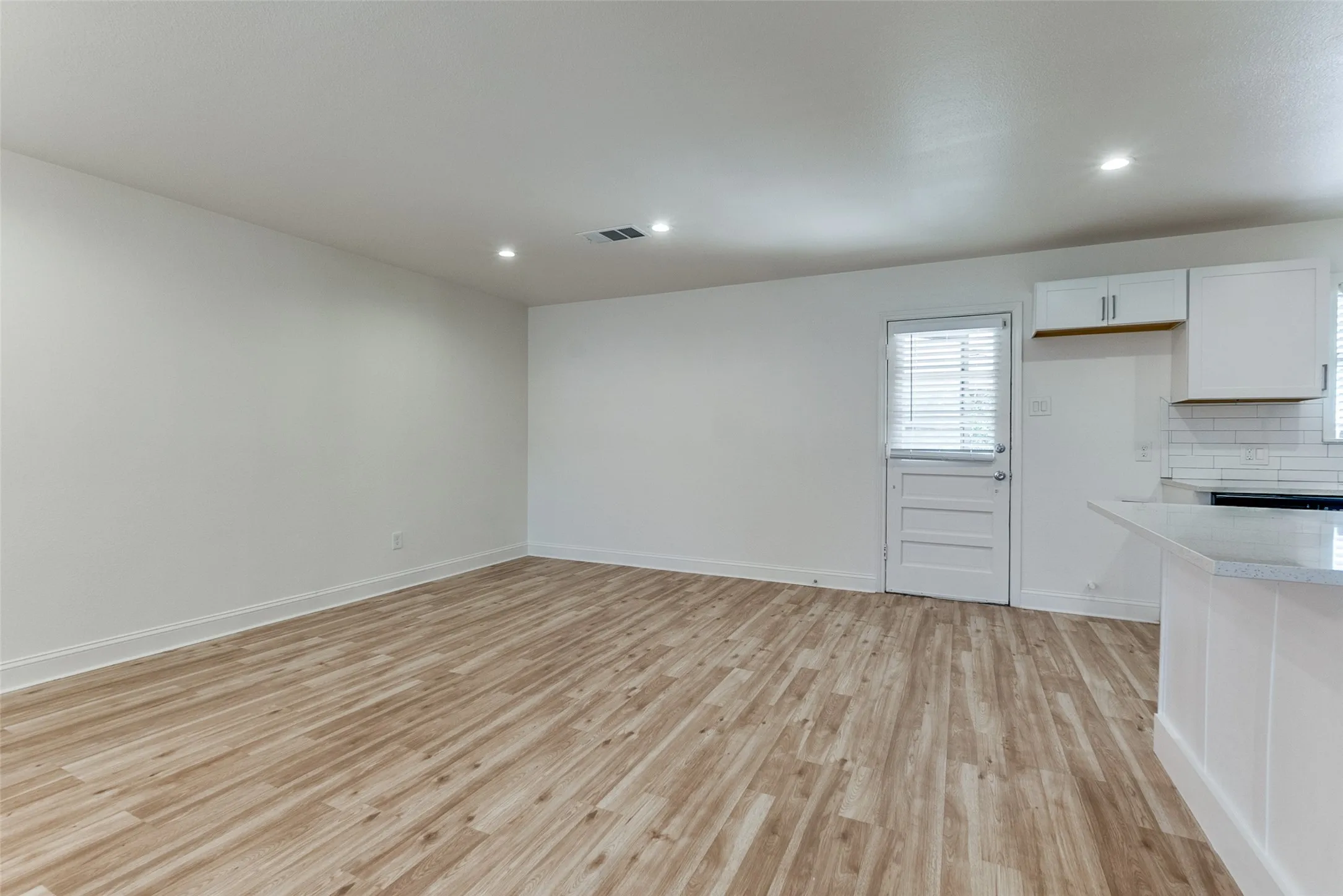 Single Family Residence For Sale in Dallas County , 4228 Motley Drive, Mesquite, Texas 75150, 3 Bedrooms, 2 Bathrooms, 2 Garage spaces, 1,342 Sqft, built in 1956, Preowned, Price $253,000, mls#21231215, Real Estate Agent in Mesquite, Homes For Sale in Dallas county, Homes For Sale in Mesquite, Realtor in Mesquite Texas, Real Estate Brokerage Independent Realty Texas, Luminita Cordes Realtor