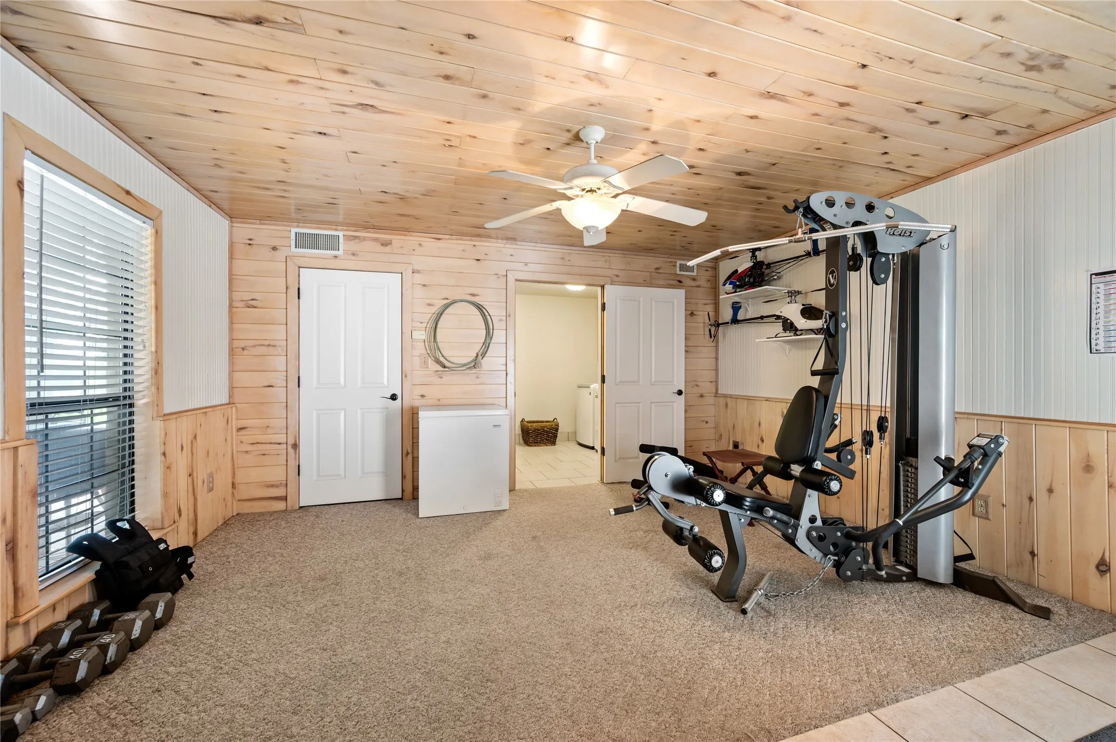 Single Family Residence For Sale in Tarrant County , 505 W Mcdonwell School Road, Colleyville, Texas 76034, 3 Bedroom, 4 Bathroom, 2 Garage spaces, 2,976 Sqft, built in 1981, Price $1,867,000, mls#21230384, Real Estate Agent in Colleyville, Homes For Sale in Tarrant county, Homes For Sale in Colleyville, Realtor in Colleyville Texas, Real Estate Brokerage Independent Realty Texas, Luminita Cordes Realtor