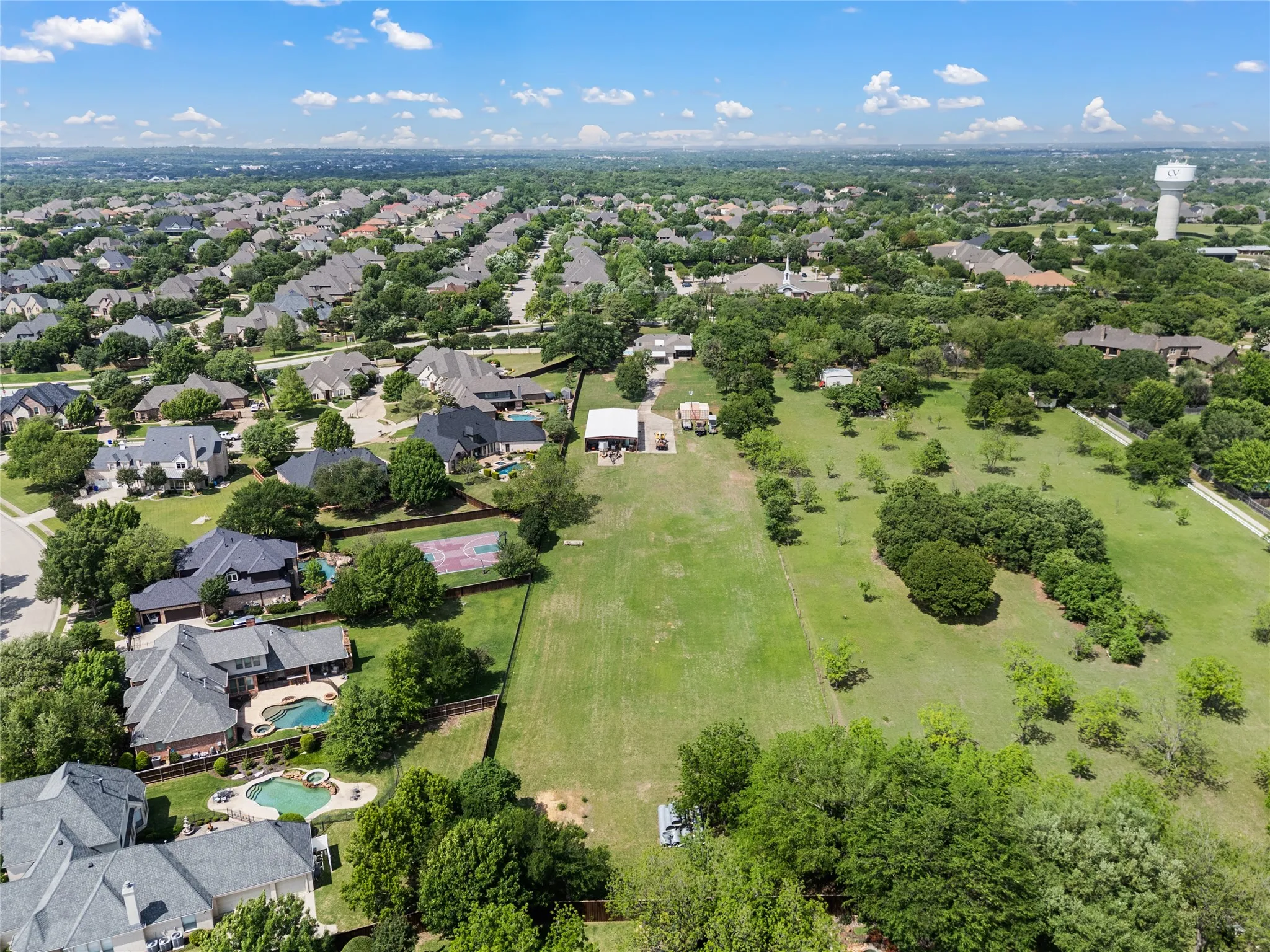Single Family Residence For Sale in Tarrant County , 505 W Mcdonwell School Road, Colleyville, Texas 76034, 3 Bedroom, 4 Bathroom, 2 Garage spaces, 2,976 Sqft, built in 1981, Price $1,867,000, mls#21230384, Real Estate Agent in Colleyville, Homes For Sale in Tarrant county, Homes For Sale in Colleyville, Realtor in Colleyville Texas, Real Estate Brokerage Independent Realty Texas, Luminita Cordes Realtor