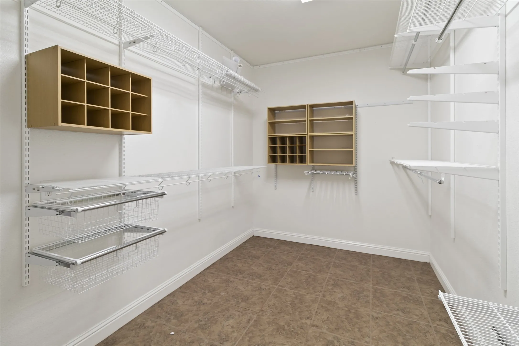 Single Family Residence For Sale in Camp County , 244 CR 2321, Pittsburg, Texas 75686, 3 Bedroom, 2 Bathroom, 2 Garage spaces, 2,086 Sqft, built in 2008, Price $575,000, mls#21230189, Real Estate Agent in Pittsburg, Homes For Sale in Camp county, Homes For Sale in Pittsburg, Realtor in Pittsburg Texas, Real Estate Brokerage Independent Realty Texas, Luminita Cordes Realtor