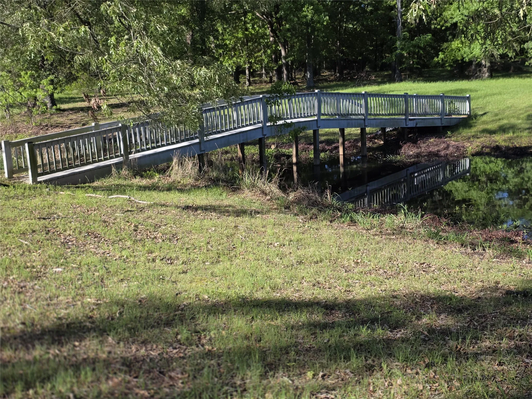Single Family Residence For Sale in Camp County , 244 CR 2321, Pittsburg, Texas 75686, 3 Bedroom, 2 Bathroom, 2 Garage spaces, 2,086 Sqft, built in 2008, Price $575,000, mls#21230189, Real Estate Agent in Pittsburg, Homes For Sale in Camp county, Homes For Sale in Pittsburg, Realtor in Pittsburg Texas, Real Estate Brokerage Independent Realty Texas, Luminita Cordes Realtor
