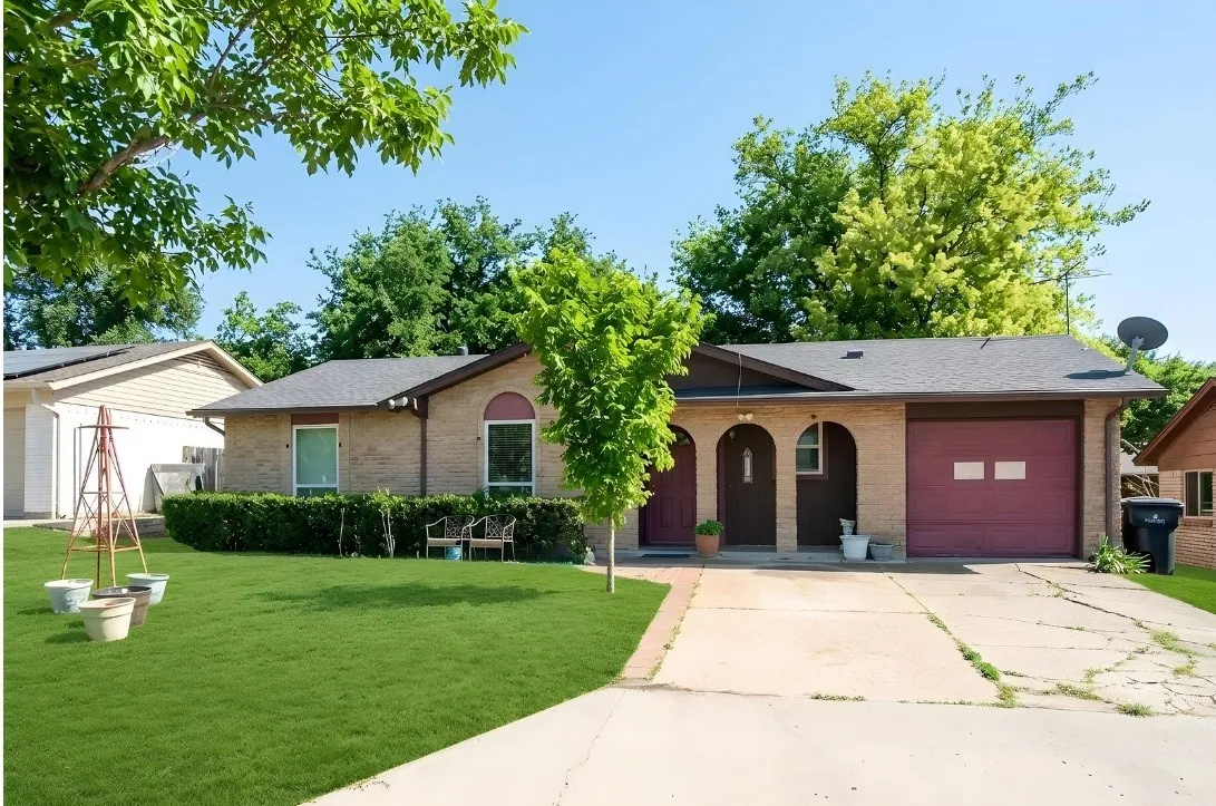 Single Family Residence For Sale in Collin County , 8501 Preston Trace Boulevard, Frisco, Texas 75033, 4 Bedroom, 2 Bathroom, Garage spaces, 1,141 Sqft, built in 1974, mls#21230345, Real Estate Agent in Frisco, Homes For Sale in Collin county, Homes For Sale in Frisco, Realtor in Frisco Texas, Real Estate Brokerage Independent Realty Texas, Luminita Cordes Realtor