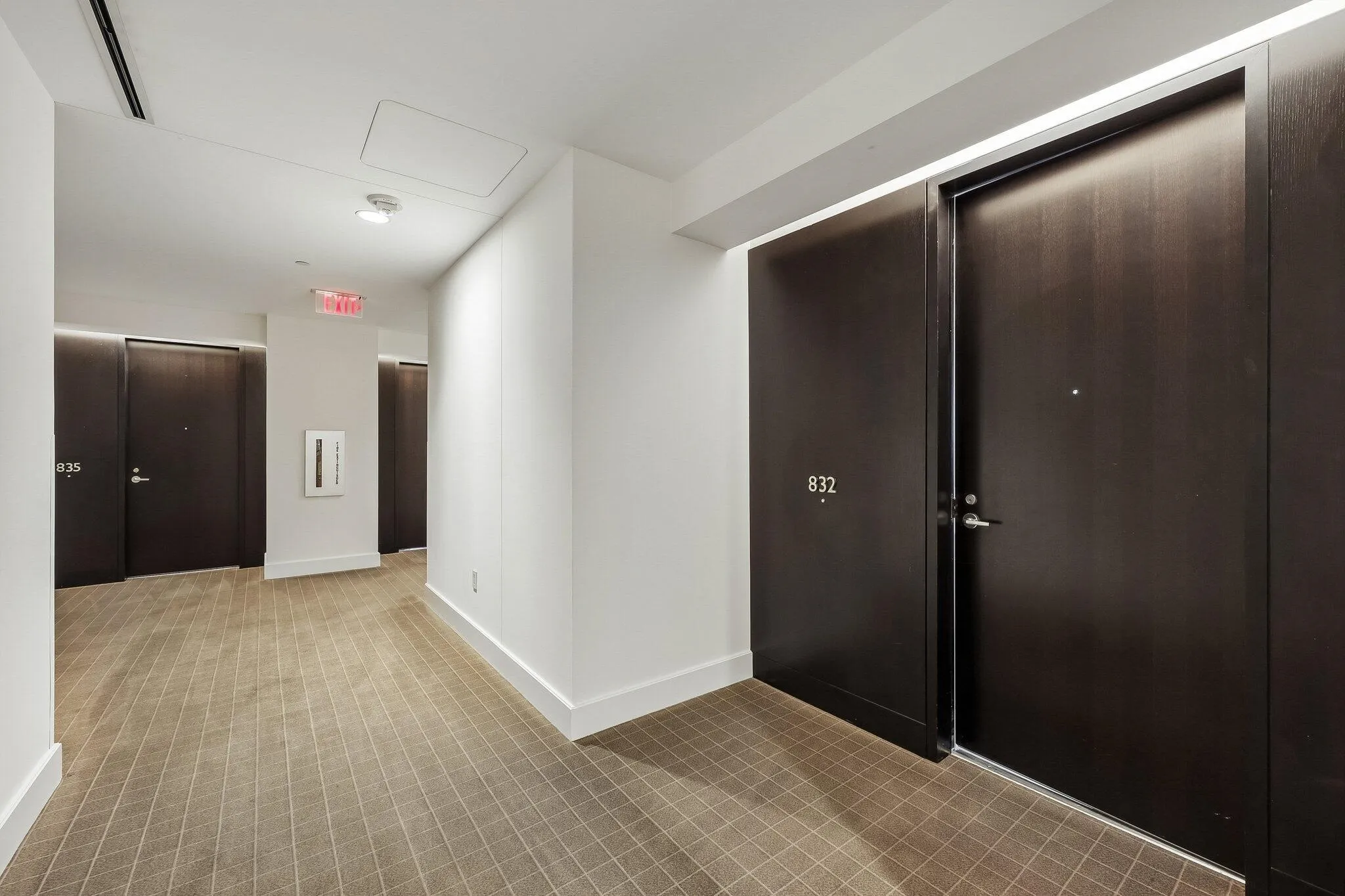 Condominium For Sale in Dallas County , 2408 Victory Park Lane 832, Dallas, Texas 75219, 1 Bedroom, 1 Bathroom, 1 Garage spaces, 1,121 Sqft, built in 2005, Price $565,000, mls#21231141, Real Estate Agent in Dallas, Homes For Sale in Dallas county, Homes For Sale in Dallas, Realtor in Dallas Texas, Real Estate Brokerage Independent Realty Texas, Luminita Cordes Realtor