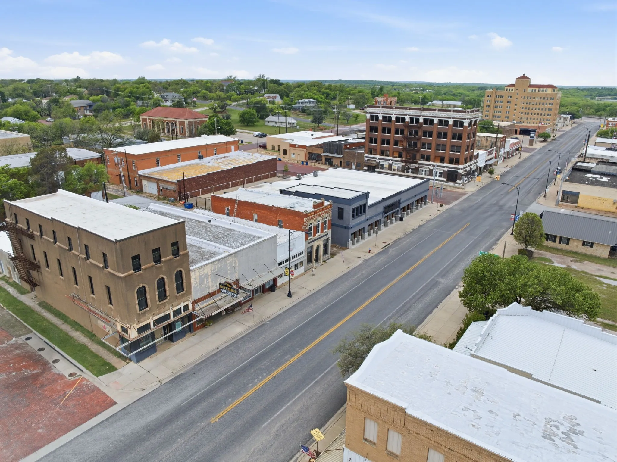 Retail For Sale in Eastland County , 612 Conrad Hilton Boulevard, Cisco, Texas 76437, 0, 0, Garage spaces, 0 Sqft, built in 1880, Preowned, Price $240,000, mls#21219208, Real Estate Agent in Cisco, Homes For Sale in Eastland county, Homes For Sale in Cisco, Realtor in Cisco Texas, Real Estate Brokerage Independent Realty Texas, Luminita Cordes Realtor