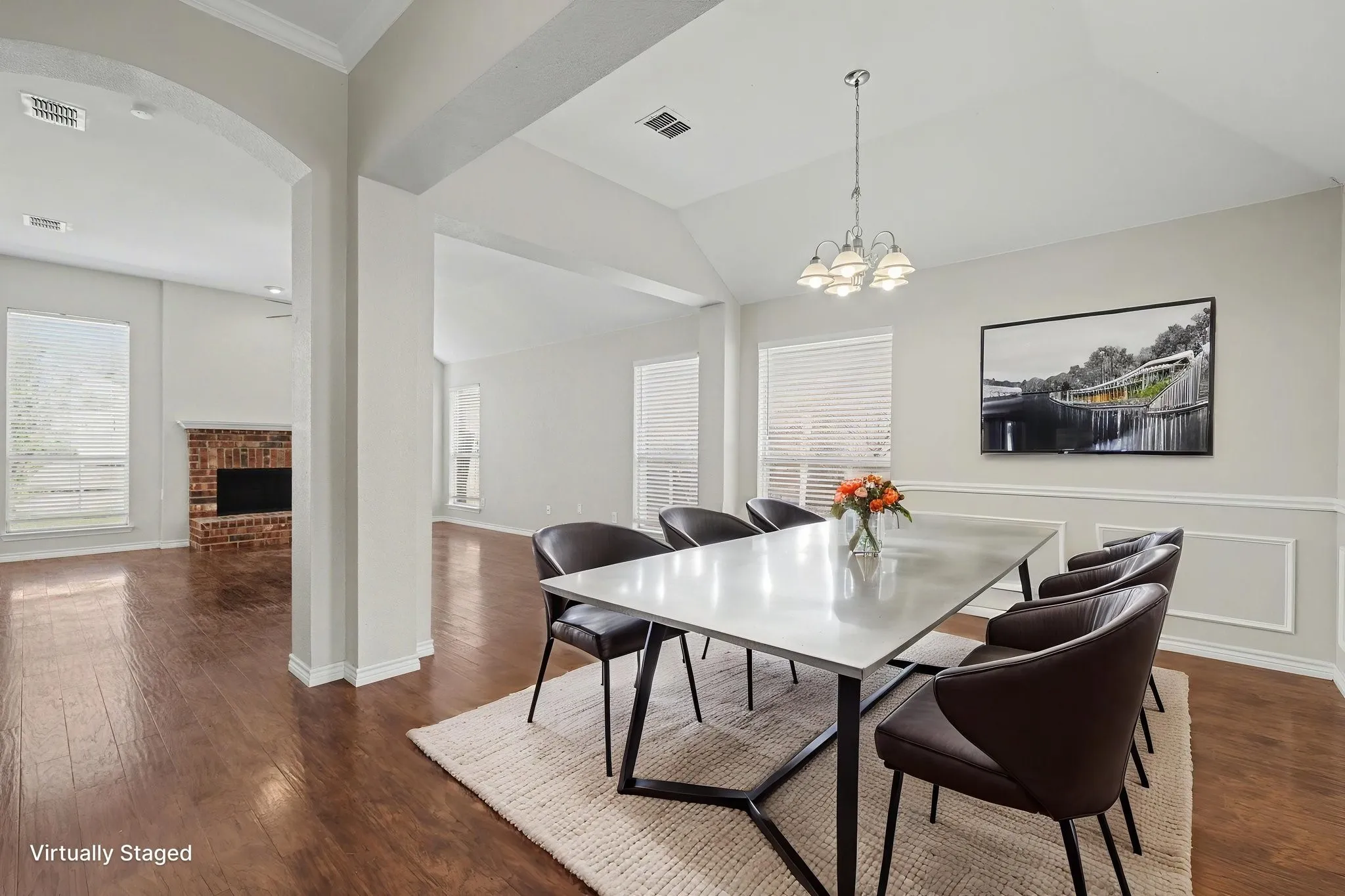 Single Family Residence For Sale in Collin County , 11816 Rocky Point Drive, Frisco, Texas 75035, 3 Bedroom, 2 Bathroom, 2 Garage spaces, 1,613 Sqft, built in 1997, Preowned, mls#21231324, Real Estate Agent in Frisco, Homes For Sale in Collin county, Homes For Sale in Frisco, Realtor in Frisco Texas, Real Estate Brokerage Independent Realty Texas, Luminita Cordes Realtor