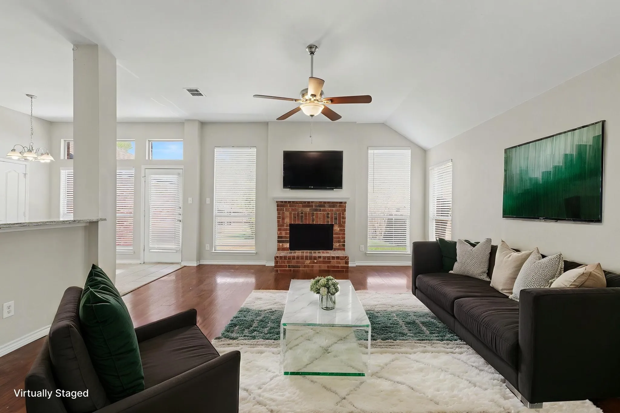 Single Family Residence For Sale in Collin County , 11816 Rocky Point Drive, Frisco, Texas 75035, 3 Bedroom, 2 Bathroom, 2 Garage spaces, 1,613 Sqft, built in 1997, Preowned, mls#21231324, Real Estate Agent in Frisco, Homes For Sale in Collin county, Homes For Sale in Frisco, Realtor in Frisco Texas, Real Estate Brokerage Independent Realty Texas, Luminita Cordes Realtor