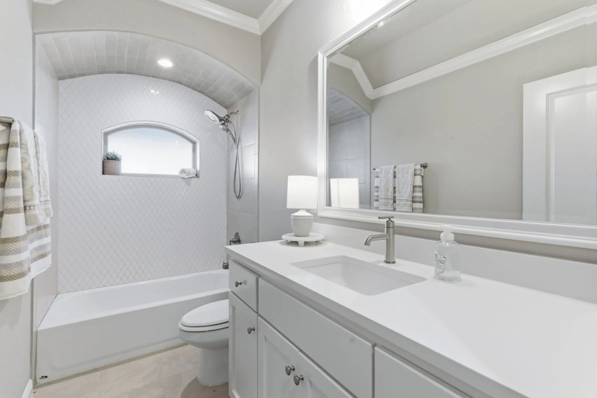 Single Family Residence For Sale in Parker County , 1016 Paradise Parkway, Poolville, Texas 76487, 5 Bedrooms, 3 Bathrooms, 2 Garage spaces, 2,728 Sqft, built in 2023, Price $745,000, mls#21227264, Real Estate Agent in Poolville, Homes For Sale in Parker county, Homes For Sale in Poolville, Realtor in Poolville Texas, Real Estate Brokerage Independent Realty Texas, Luminita Cordes Realtor