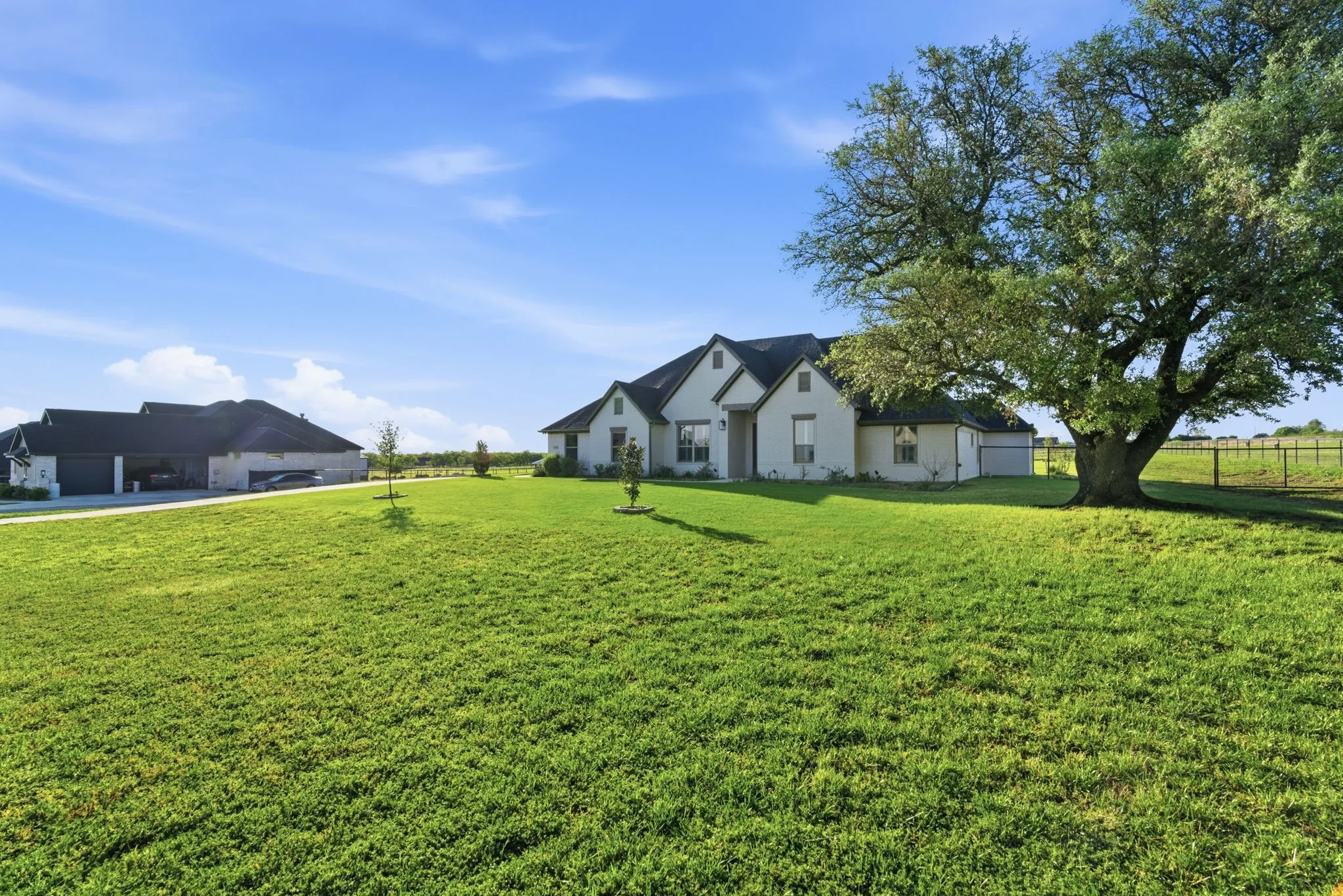 Single Family Residence For Sale in Parker County , 1016 Paradise Parkway, Poolville, Texas 76487, 5 Bedrooms, 3 Bathrooms, 2 Garage spaces, 2,728 Sqft, built in 2023, Price $745,000, mls#21227264, Real Estate Agent in Poolville, Homes For Sale in Parker county, Homes For Sale in Poolville, Realtor in Poolville Texas, Real Estate Brokerage Independent Realty Texas, Luminita Cordes Realtor
