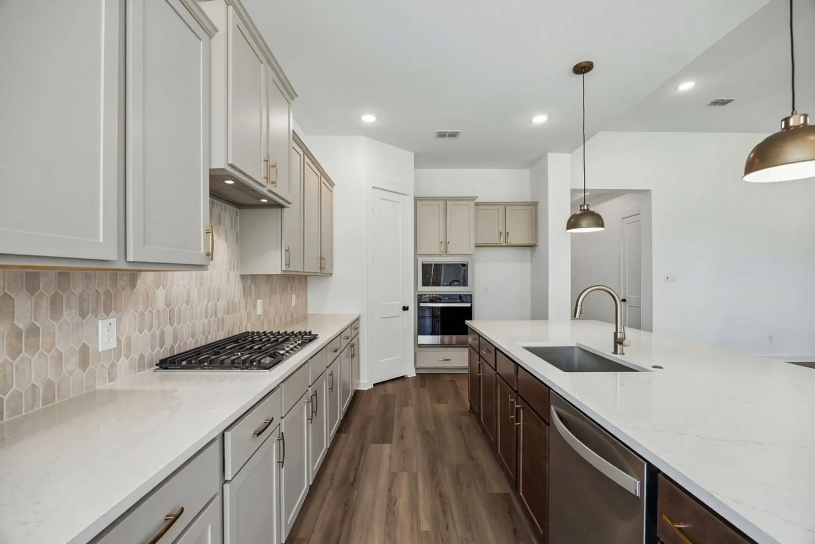 Listing (42)