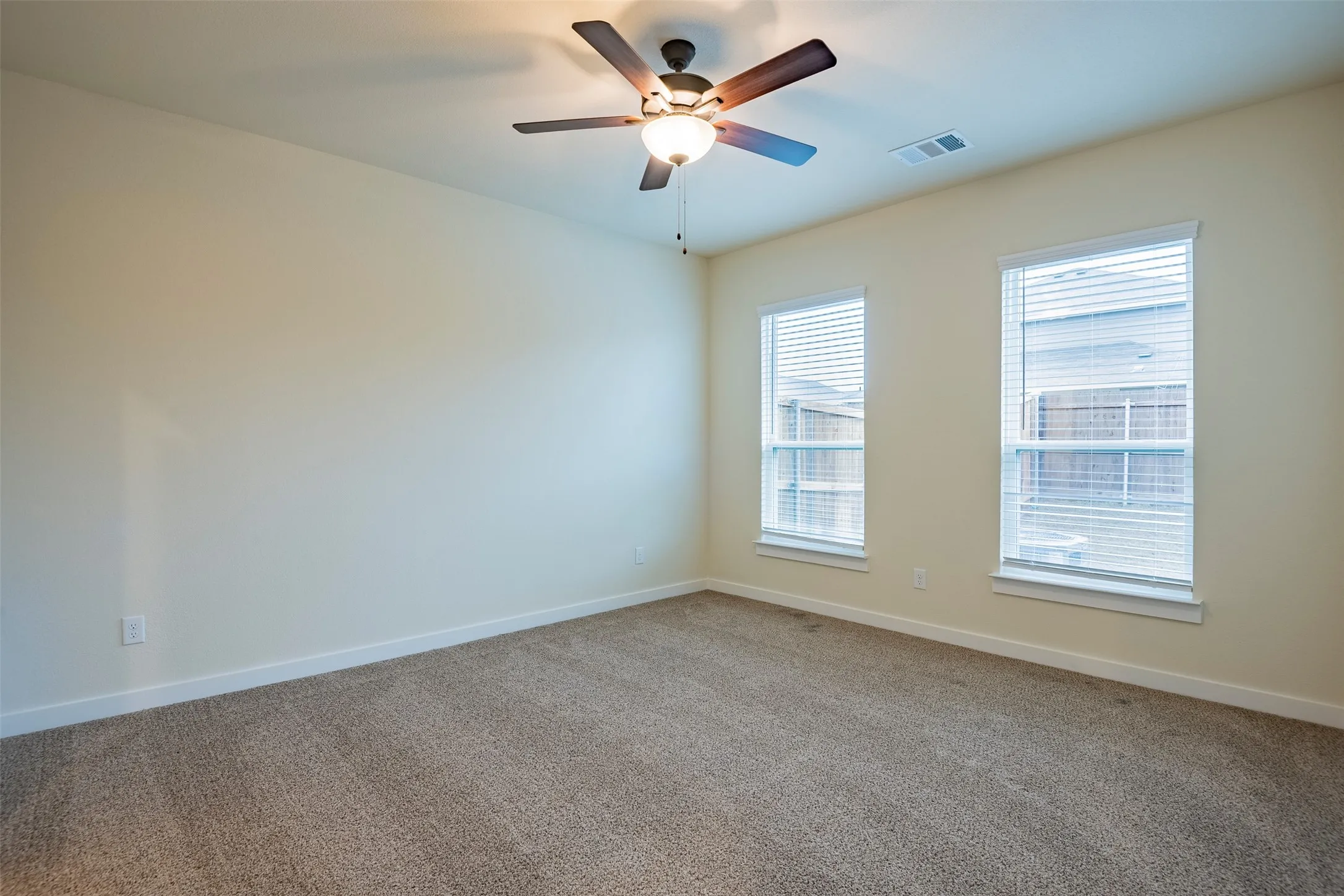 Duplex For Rent in Ellis County , 656 Wheatfield Drive, Venus, Texas 76084, 3 Bedroom, 2 Bathroom, 2 Garage spaces, 1,301 Sqft, built in 2023, Preowned, mls#21231337, Real Estate Agent in Venus, Homes For Rent in Ellis county, Homes For Rent in Venus, Realtor in Venus Texas, Real Estate Brokerage Independent Realty Texas, Luminita Cordes Realtor