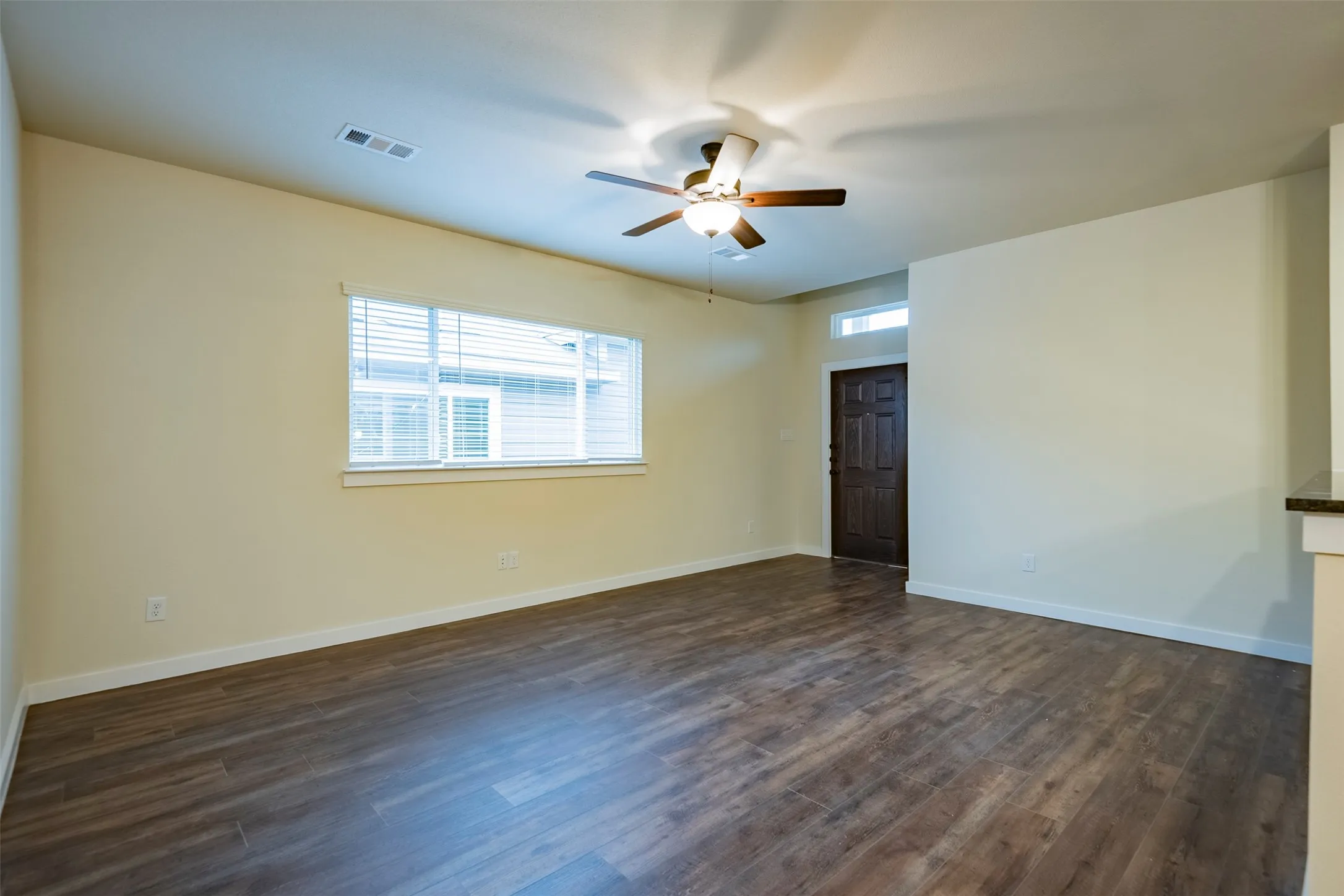 Duplex For Rent in Ellis County , 656 Wheatfield Drive, Venus, Texas 76084, 3 Bedroom, 2 Bathroom, 2 Garage spaces, 1,301 Sqft, built in 2023, Preowned, mls#21231337, Real Estate Agent in Venus, Homes For Rent in Ellis county, Homes For Rent in Venus, Realtor in Venus Texas, Real Estate Brokerage Independent Realty Texas, Luminita Cordes Realtor