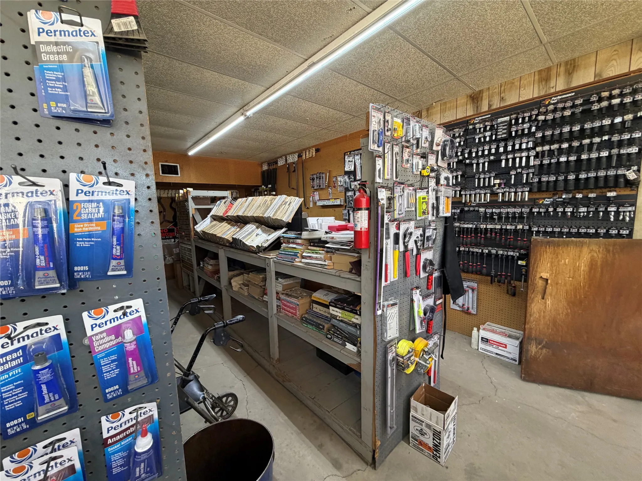 Retail For Sale in Anderson County , 601 W Lacy Street, Palestine, Texas 75801, 0, 0, Garage spaces, 0 Sqft, built in 1985, Preowned, Price $515,000, mls#21231443, Real Estate Agent in Palestine, Homes For Sale in Anderson county, Homes For Sale in Palestine, Realtor in Palestine Texas, Real Estate Brokerage Independent Realty Texas, Luminita Cordes Realtor