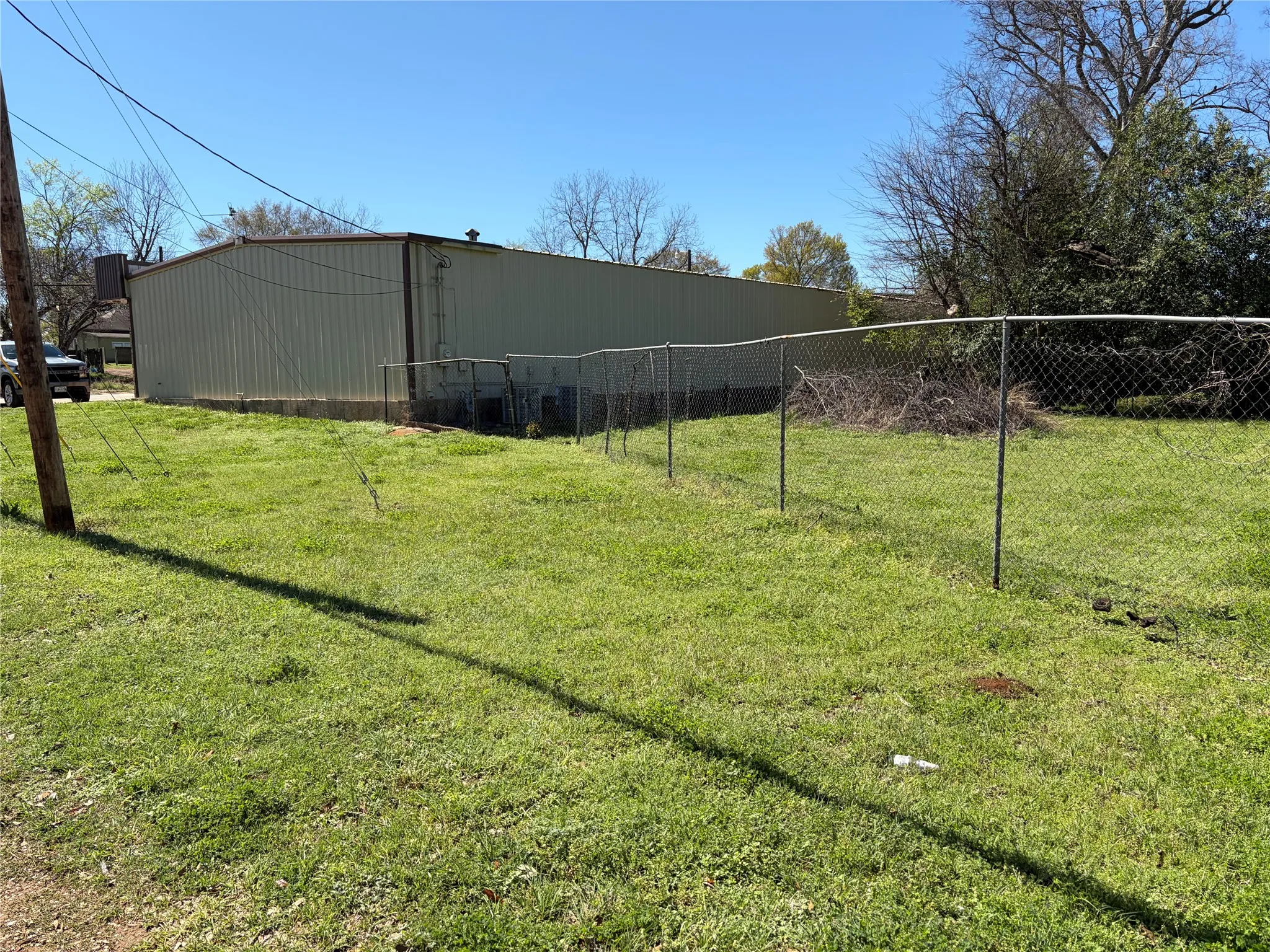 Retail For Sale in Anderson County , 601 W Lacy Street, Palestine, Texas 75801, 0, 0, Garage spaces, 0 Sqft, built in 1985, Preowned, Price $515,000, mls#21231443, Real Estate Agent in Palestine, Homes For Sale in Anderson county, Homes For Sale in Palestine, Realtor in Palestine Texas, Real Estate Brokerage Independent Realty Texas, Luminita Cordes Realtor