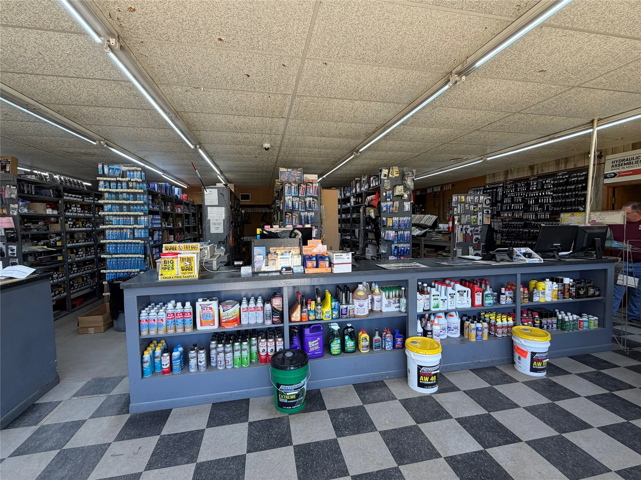 Retail For Sale in Anderson County , 601 W Lacy Street, Palestine, Texas 75801, 0, 0, Garage spaces, 0 Sqft, built in 1985, Preowned, Price $515,000, mls#21231443, Real Estate Agent in Palestine, Homes For Sale in Anderson county, Homes For Sale in Palestine, Realtor in Palestine Texas, Real Estate Brokerage Independent Realty Texas, Luminita Cordes Realtor