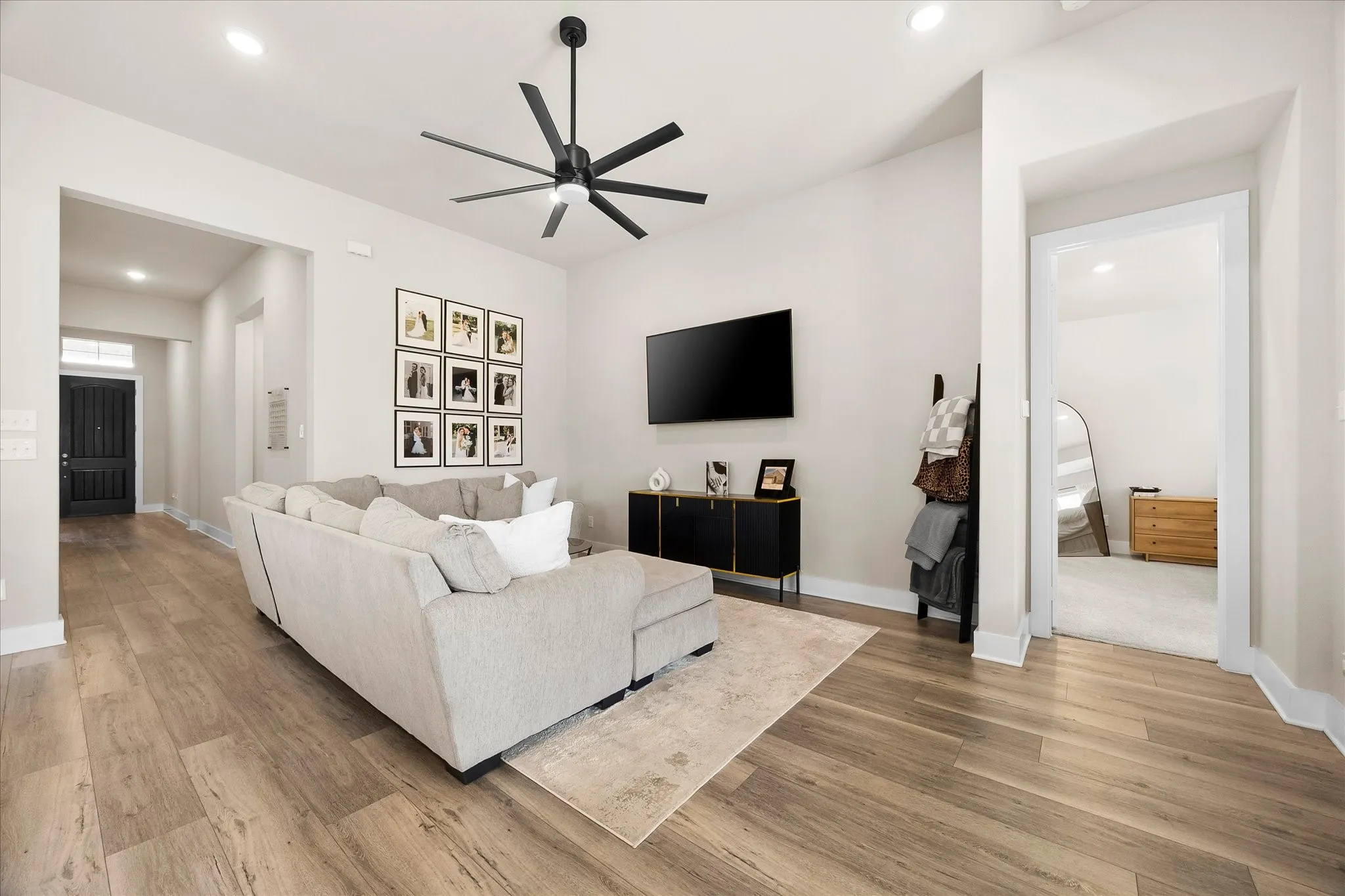 Single Family Residence For Sale in Kaufman County , 1872 Big Spring Drive, Forney, Texas 75126, 4 Bedroom, 3 Bathroom, 2 Garage spaces, 2,074 Sqft, built in 2021, Preowned, mls#21230415, Real Estate Agent in Forney, Homes For Sale in Kaufman county, Homes For Sale in Forney, Realtor in Forney Texas, Real Estate Brokerage Independent Realty Texas, Luminita Cordes Realtor