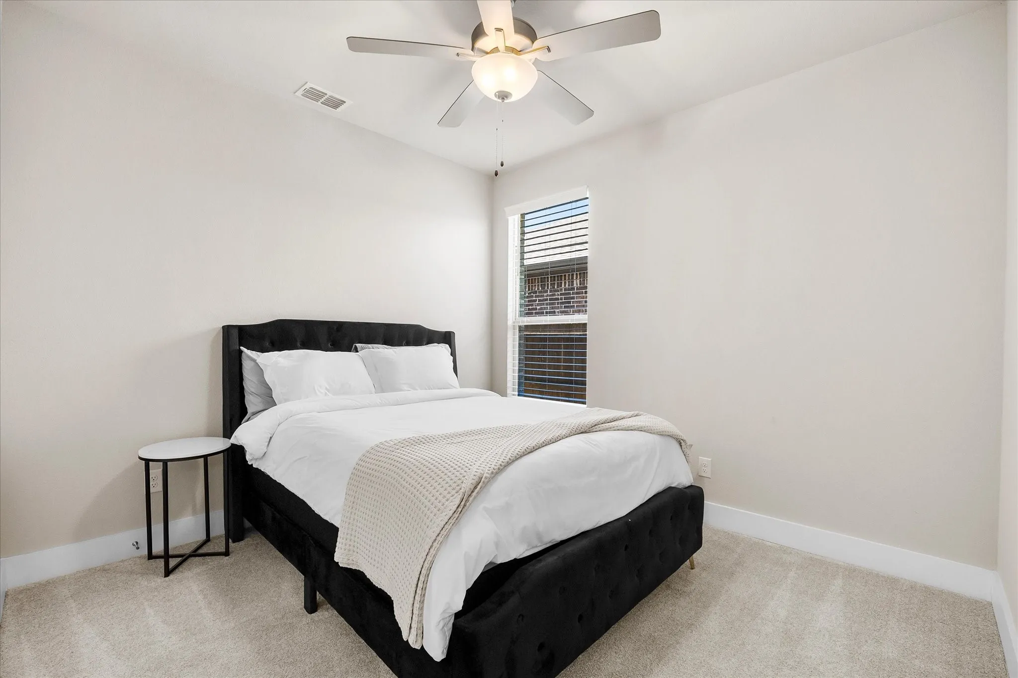 Single Family Residence For Sale in Kaufman County , 1872 Big Spring Drive, Forney, Texas 75126, 4 Bedroom, 3 Bathroom, 2 Garage spaces, 2,074 Sqft, built in 2021, Preowned, mls#21230415, Real Estate Agent in Forney, Homes For Sale in Kaufman county, Homes For Sale in Forney, Realtor in Forney Texas, Real Estate Brokerage Independent Realty Texas, Luminita Cordes Realtor