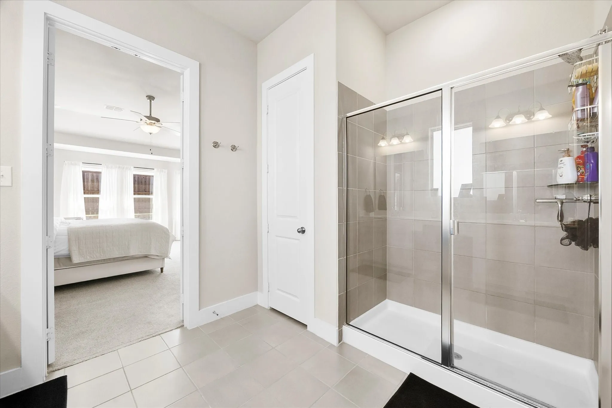 Single Family Residence For Sale in Kaufman County , 1872 Big Spring Drive, Forney, Texas 75126, 4 Bedroom, 3 Bathroom, 2 Garage spaces, 2,074 Sqft, built in 2021, Preowned, mls#21230415, Real Estate Agent in Forney, Homes For Sale in Kaufman county, Homes For Sale in Forney, Realtor in Forney Texas, Real Estate Brokerage Independent Realty Texas, Luminita Cordes Realtor