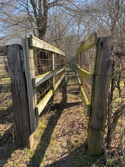 Farm For Sale in Falls County , 430 COUNTY ROAD 152, Riesel, Texas 76682, 3 Bedroom, 2 Bathroom, Garage spaces, 2,000 Sqft, built in 2023, mls#21227056, Real Estate Agent in Riesel, Homes For Sale in Falls county, Homes For Sale in Riesel, Realtor in Riesel Texas, Real Estate Brokerage Independent Realty Texas, Luminita Cordes Realtor