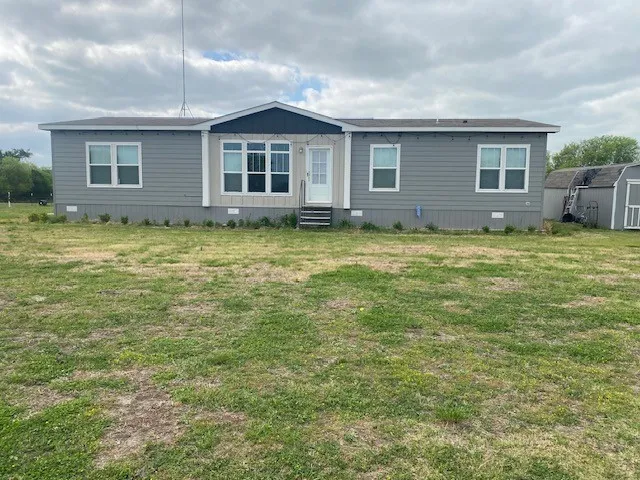 Farm For Sale in Falls County , 430 COUNTY ROAD 152, Riesel, Texas 76682, 3 Bedroom, 2 Bathroom, Garage spaces, 2,000 Sqft, built in 2023, mls#21227056, Real Estate Agent in Riesel, Homes For Sale in Falls county, Homes For Sale in Riesel, Realtor in Riesel Texas, Real Estate Brokerage Independent Realty Texas, Luminita Cordes Realtor