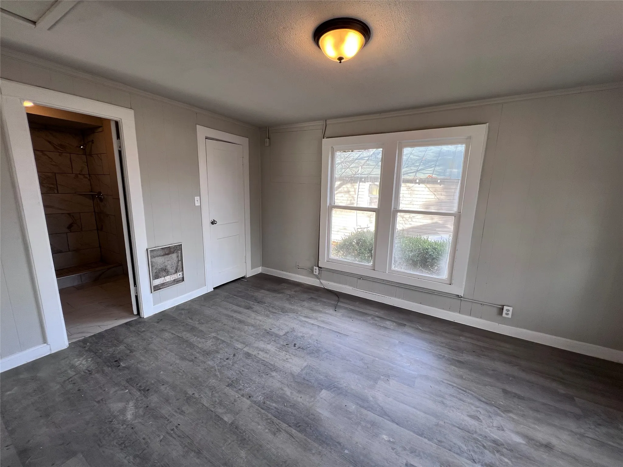 Single Family Residence For Rent in Hopkins County , 504 Lamar Street, Sulphur Springs, Texas 75482, 1 Bedroom, 1 Bathroom, Garage spaces, 552 Sqft, built in 1900, Price $825, mls#21231522, Real Estate Agent in Sulphur Springs, Homes For Rent in Hopkins county, Homes For Rent in Sulphur Springs, Realtor in Sulphur Springs Texas, Real Estate Brokerage Independent Realty Texas, Luminita Cordes Realtor