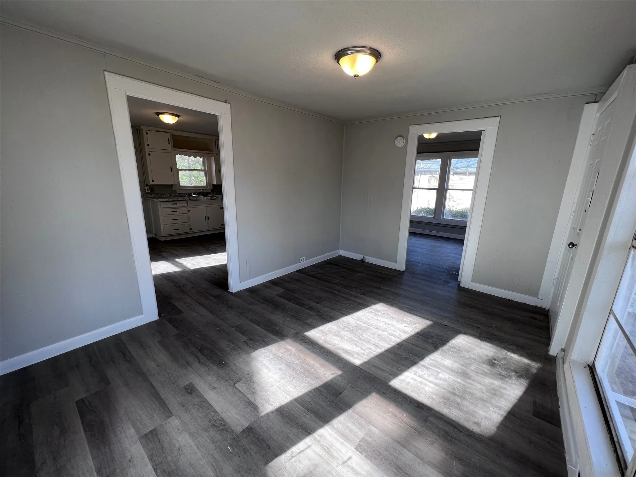 Single Family Residence For Rent in Hopkins County , 504 Lamar Street, Sulphur Springs, Texas 75482, 1 Bedroom, 1 Bathroom, Garage spaces, 552 Sqft, built in 1900, Price $825, mls#21231522, Real Estate Agent in Sulphur Springs, Homes For Rent in Hopkins county, Homes For Rent in Sulphur Springs, Realtor in Sulphur Springs Texas, Real Estate Brokerage Independent Realty Texas, Luminita Cordes Realtor