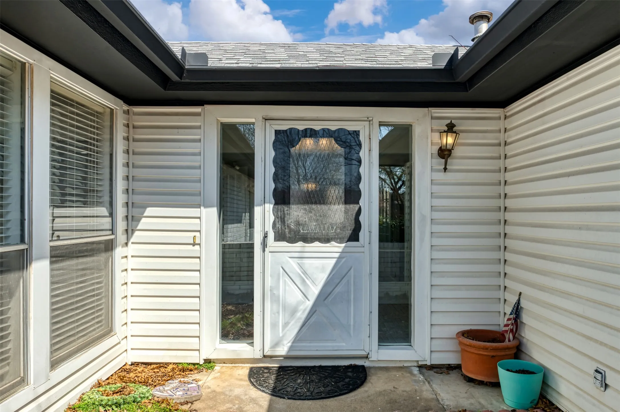 Single Family Residence For Rent in Tarrant County , 5603 Fireside Drive, Arlington, Texas 76016, 3 Bedroom, 2 Bathroom, 2 Garage spaces, 1,674 Sqft, built in 1976, Preowned, mls#21231551, Real Estate Agent in Arlington, Homes For Rent in Tarrant county, Homes For Rent in Arlington, Realtor in Arlington Texas, Real Estate Brokerage Independent Realty Texas, Luminita Cordes Realtor
