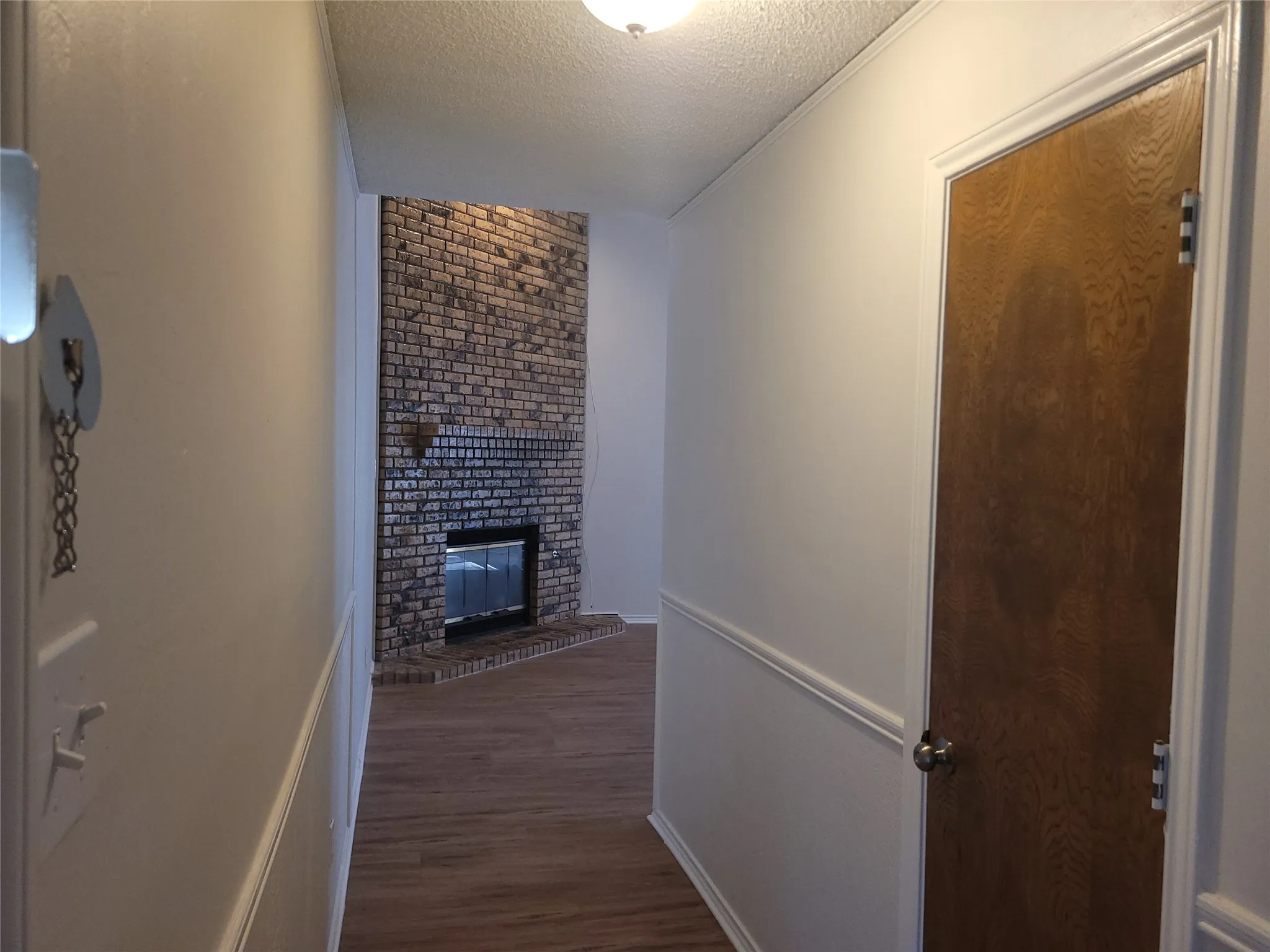 Duplex For Rent in Tarrant County , 331 DOGWOOD, Grapevine, Texas 76051, 2 Bedroom, 2 Bathroom, 2 Garage spaces, 1,350 Sqft, built in 1984, Preowned, mls#21231553, Real Estate Agent in Grapevine, Homes For Rent in Tarrant county, Homes For Rent in Grapevine, Realtor in Grapevine Texas, Real Estate Brokerage Independent Realty Texas, Luminita Cordes Realtor