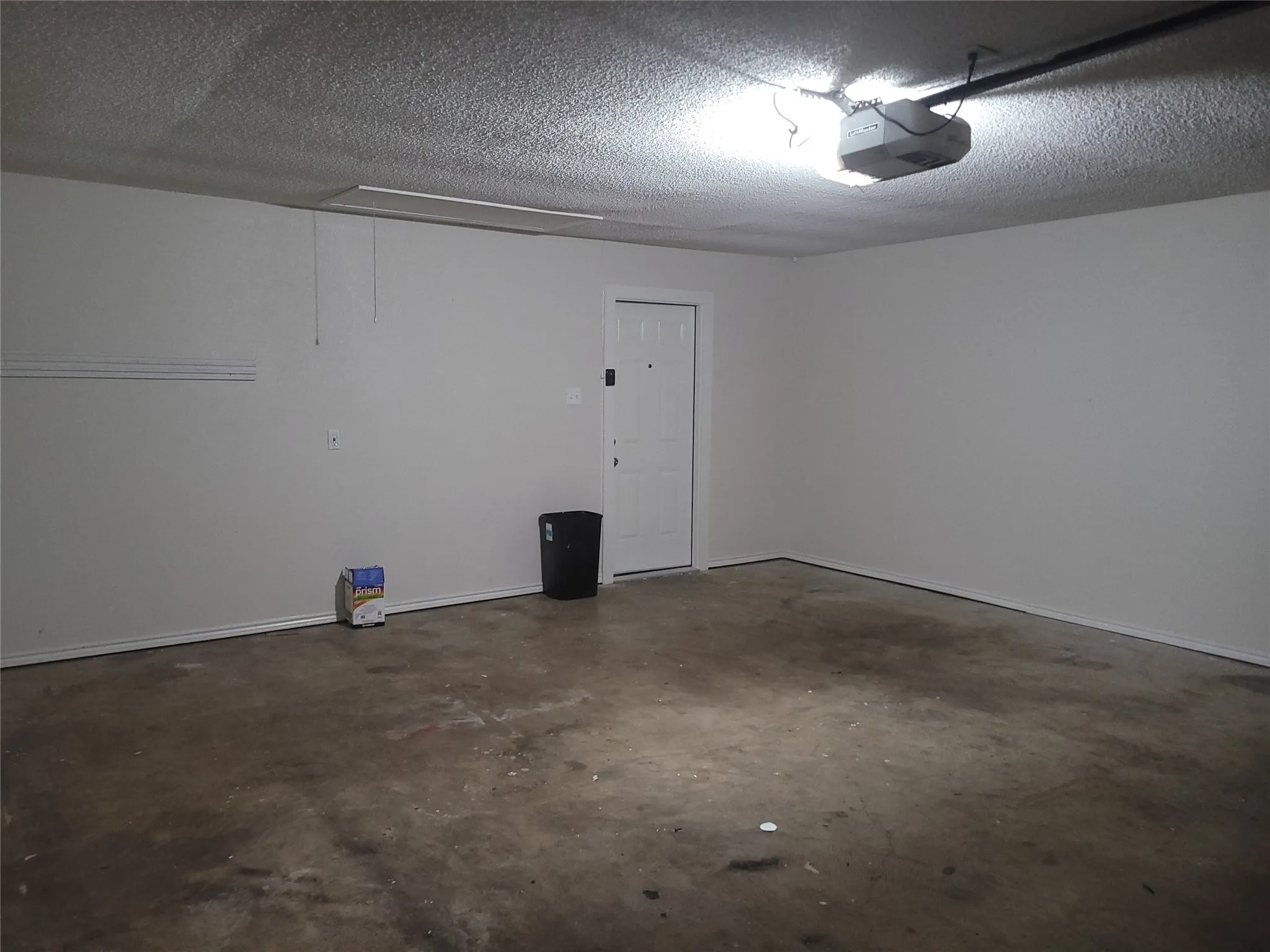 Duplex For Rent in Tarrant County , 331 DOGWOOD, Grapevine, Texas 76051, 2 Bedroom, 2 Bathroom, 2 Garage spaces, 1,350 Sqft, built in 1984, Preowned, mls#21231553, Real Estate Agent in Grapevine, Homes For Rent in Tarrant county, Homes For Rent in Grapevine, Realtor in Grapevine Texas, Real Estate Brokerage Independent Realty Texas, Luminita Cordes Realtor