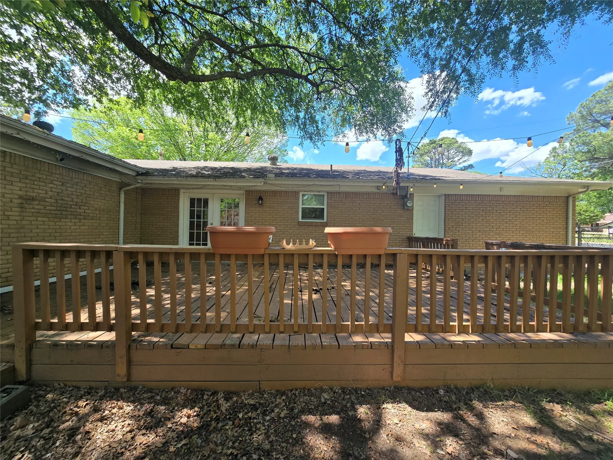 Single Family Residence For Sale in Tarrant County , 1144 Norwood Drive, Hurst, Texas 76053, 3 Bedroom, 2 Bathroom, 2 Garage spaces, 1,534 Sqft, built in 1958, Preowned, mls#21226558, Real Estate Agent in Hurst, Homes For Sale in Tarrant county, Homes For Sale in Hurst, Realtor in Hurst Texas, Real Estate Brokerage Independent Realty Texas, Luminita Cordes Realtor