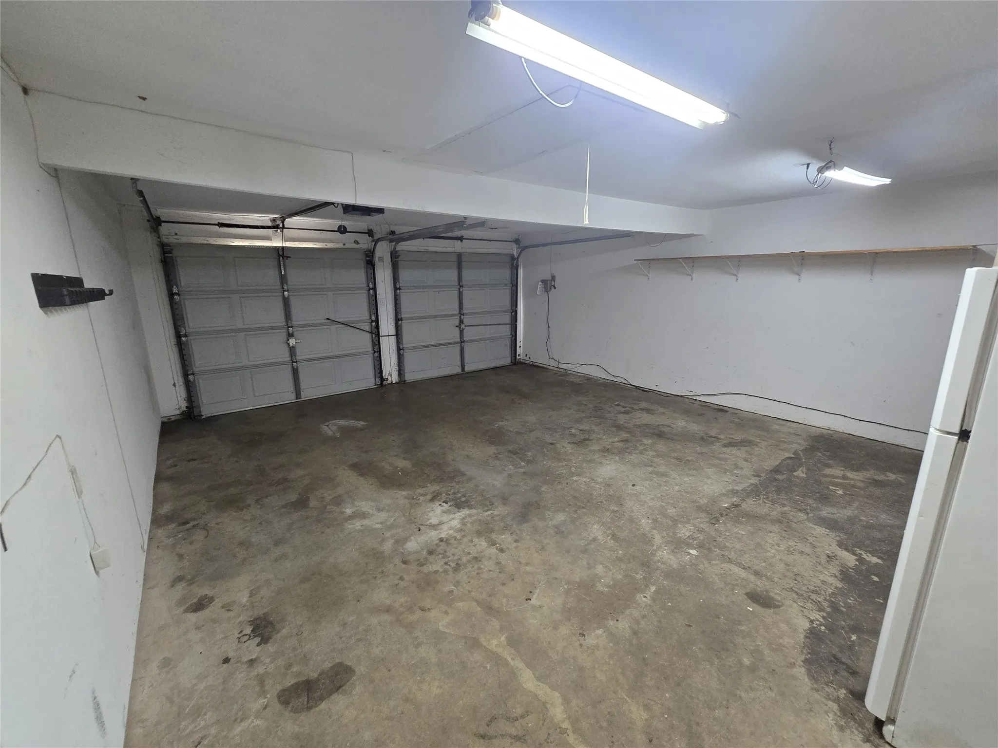Single Family Residence For Sale in Tarrant County , 1144 Norwood Drive, Hurst, Texas 76053, 3 Bedroom, 2 Bathroom, 2 Garage spaces, 1,534 Sqft, built in 1958, Preowned, mls#21226558, Real Estate Agent in Hurst, Homes For Sale in Tarrant county, Homes For Sale in Hurst, Realtor in Hurst Texas, Real Estate Brokerage Independent Realty Texas, Luminita Cordes Realtor