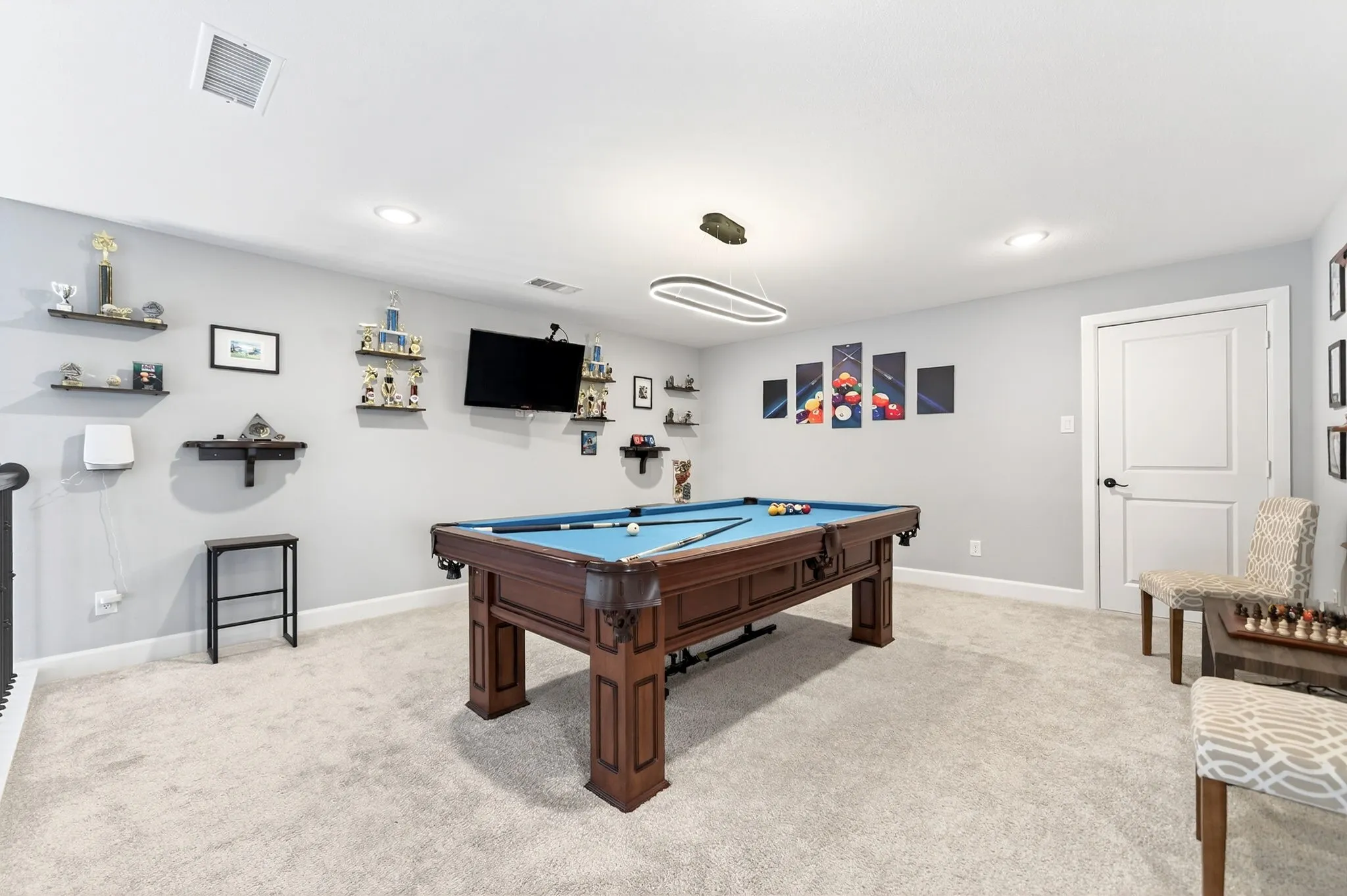 Single Family Residence For Sale in Kaufman County , 1469 Lawnview Drive, Forney, Texas 75126, 4 Bedrooms, 3 Bathrooms, 3 Garage spaces, 3,406 Sqft, built in 2021, Preowned, Price $475,000, mls#21229813, Real Estate Agent in Forney, Homes For Sale in Kaufman county, Homes For Sale in Forney, Realtor in Forney Texas, Real Estate Brokerage Independent Realty Texas, Luminita Cordes Realtor