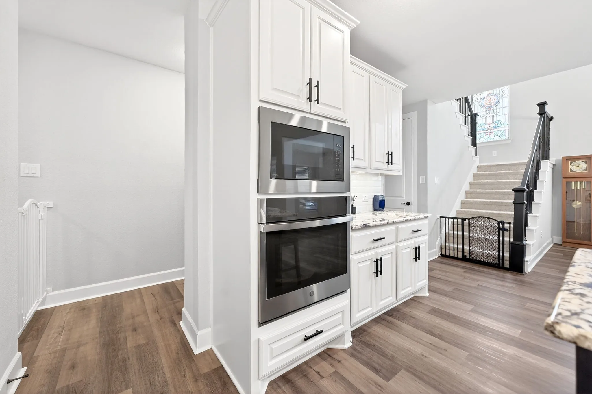 Single Family Residence For Sale in Kaufman County , 1469 Lawnview Drive, Forney, Texas 75126, 4 Bedrooms, 3 Bathrooms, 3 Garage spaces, 3,406 Sqft, built in 2021, Preowned, Price $475,000, mls#21229813, Real Estate Agent in Forney, Homes For Sale in Kaufman county, Homes For Sale in Forney, Realtor in Forney Texas, Real Estate Brokerage Independent Realty Texas, Luminita Cordes Realtor