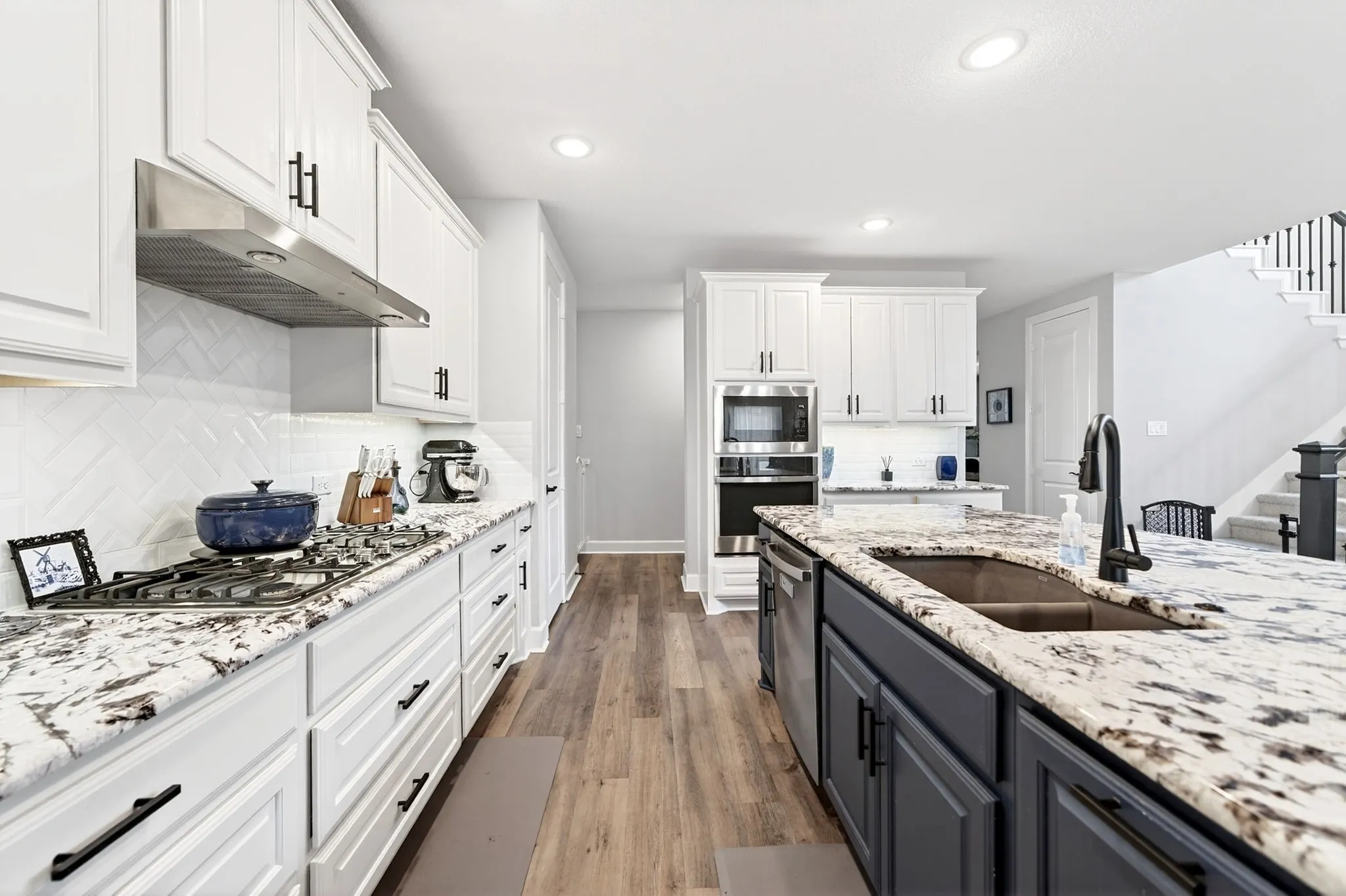 Single Family Residence For Sale in Kaufman County , 1469 Lawnview Drive, Forney, Texas 75126, 4 Bedrooms, 3 Bathrooms, 3 Garage spaces, 3,406 Sqft, built in 2021, Preowned, Price $475,000, mls#21229813, Real Estate Agent in Forney, Homes For Sale in Kaufman county, Homes For Sale in Forney, Realtor in Forney Texas, Real Estate Brokerage Independent Realty Texas, Luminita Cordes Realtor