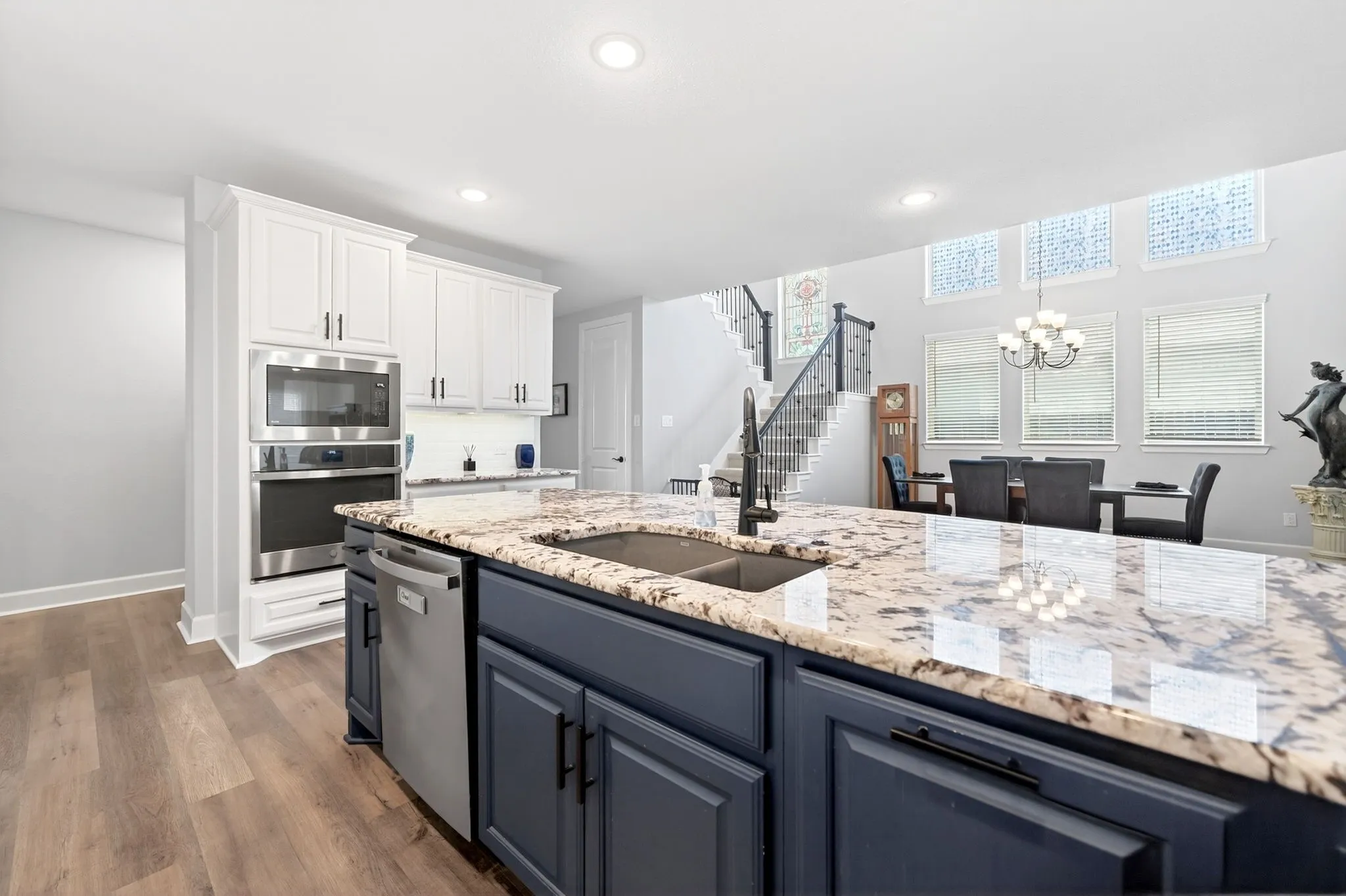 Single Family Residence For Sale in Kaufman County , 1469 Lawnview Drive, Forney, Texas 75126, 4 Bedrooms, 3 Bathrooms, 3 Garage spaces, 3,406 Sqft, built in 2021, Preowned, Price $475,000, mls#21229813, Real Estate Agent in Forney, Homes For Sale in Kaufman county, Homes For Sale in Forney, Realtor in Forney Texas, Real Estate Brokerage Independent Realty Texas, Luminita Cordes Realtor