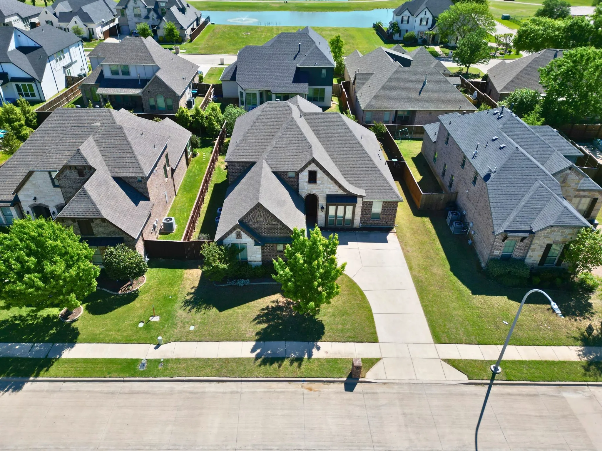 Single Family Residence For Sale in Tarrant County , 1004 Merion Drive, Fort Worth, Texas 76028, 4 Bedroom, 3 Bathroom, 2 Garage spaces, 2,956 Sqft, built in 2017, Preowned, mls#21230085, Real Estate Agent in Fort Worth, Homes For Sale in Tarrant county, Homes For Sale in Fort Worth, Realtor in Fort Worth Texas, Real Estate Brokerage Independent Realty Texas, Luminita Cordes Realtor