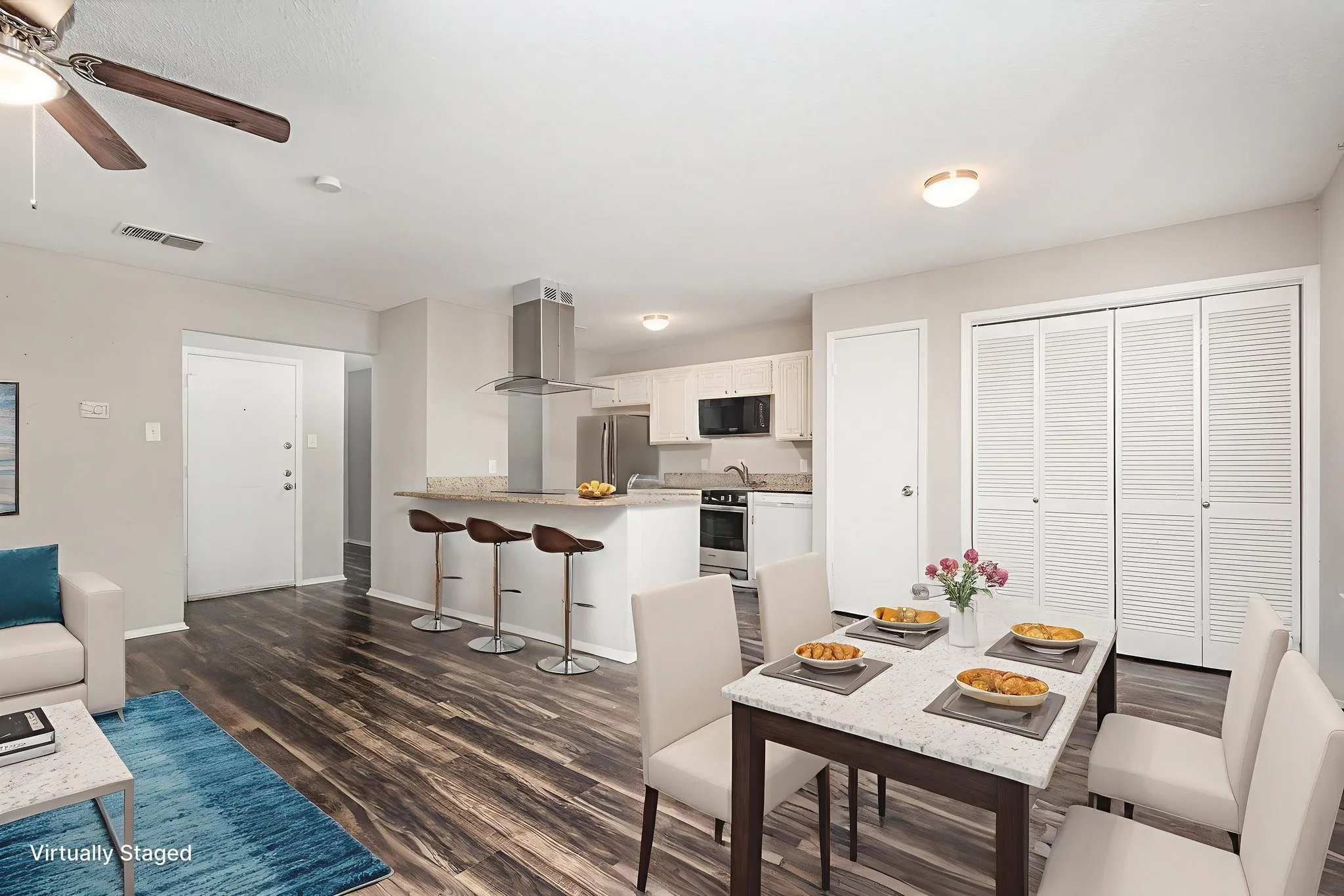 Virtually Staged dining area