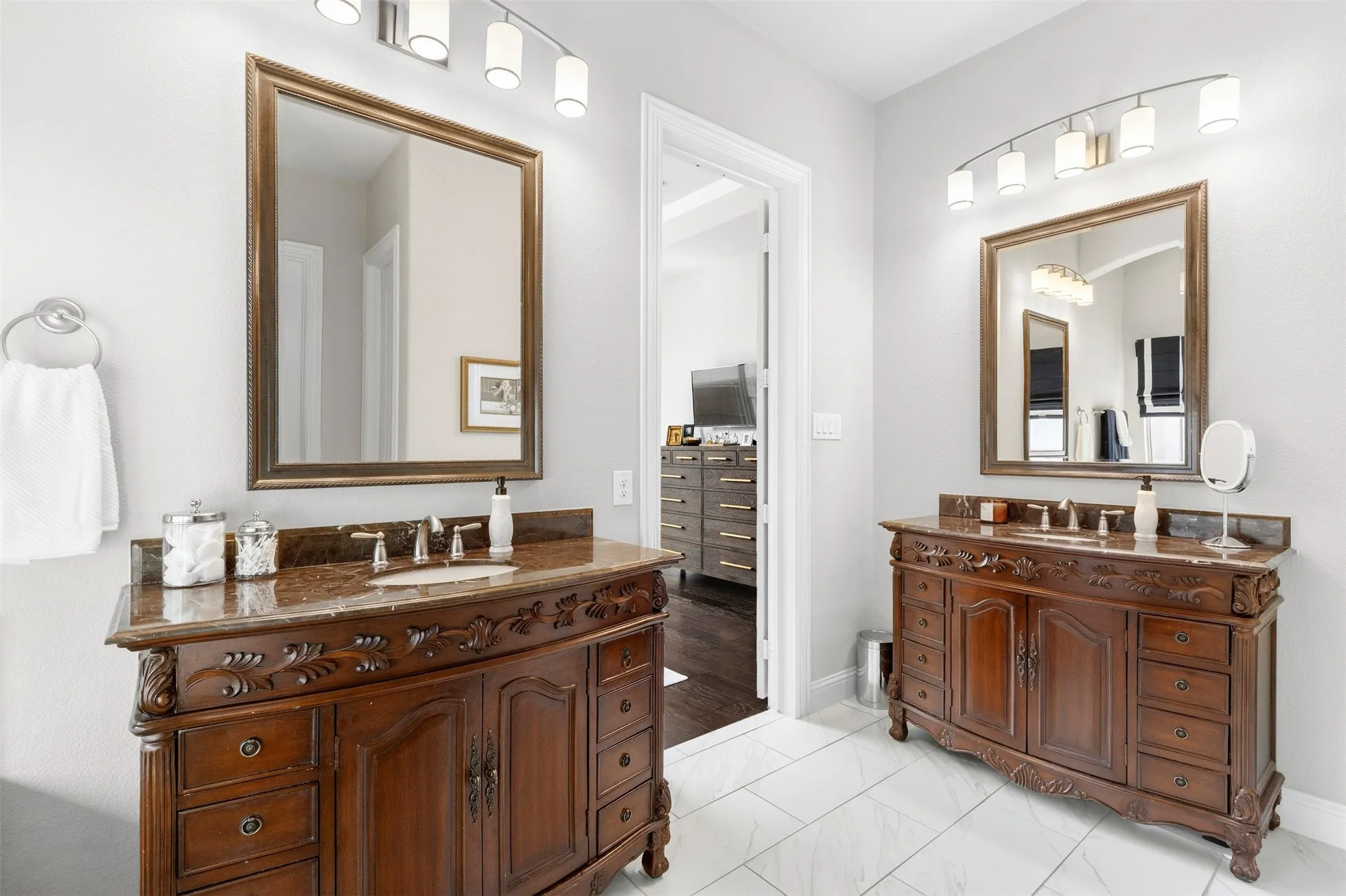 Single Family Residence For Sale in Collin County , 506 Sun Meadow Drive, Wylie, Texas 75098, 4 Bedroom, 4 Bathroom, 3 Garage spaces, 3,595 Sqft, built in 2016, Preowned, mls#21223459, Real Estate Agent in Wylie, Homes For Sale in Collin county, Homes For Sale in Wylie, Realtor in Wylie Texas, Real Estate Brokerage Independent Realty Texas, Luminita Cordes Realtor