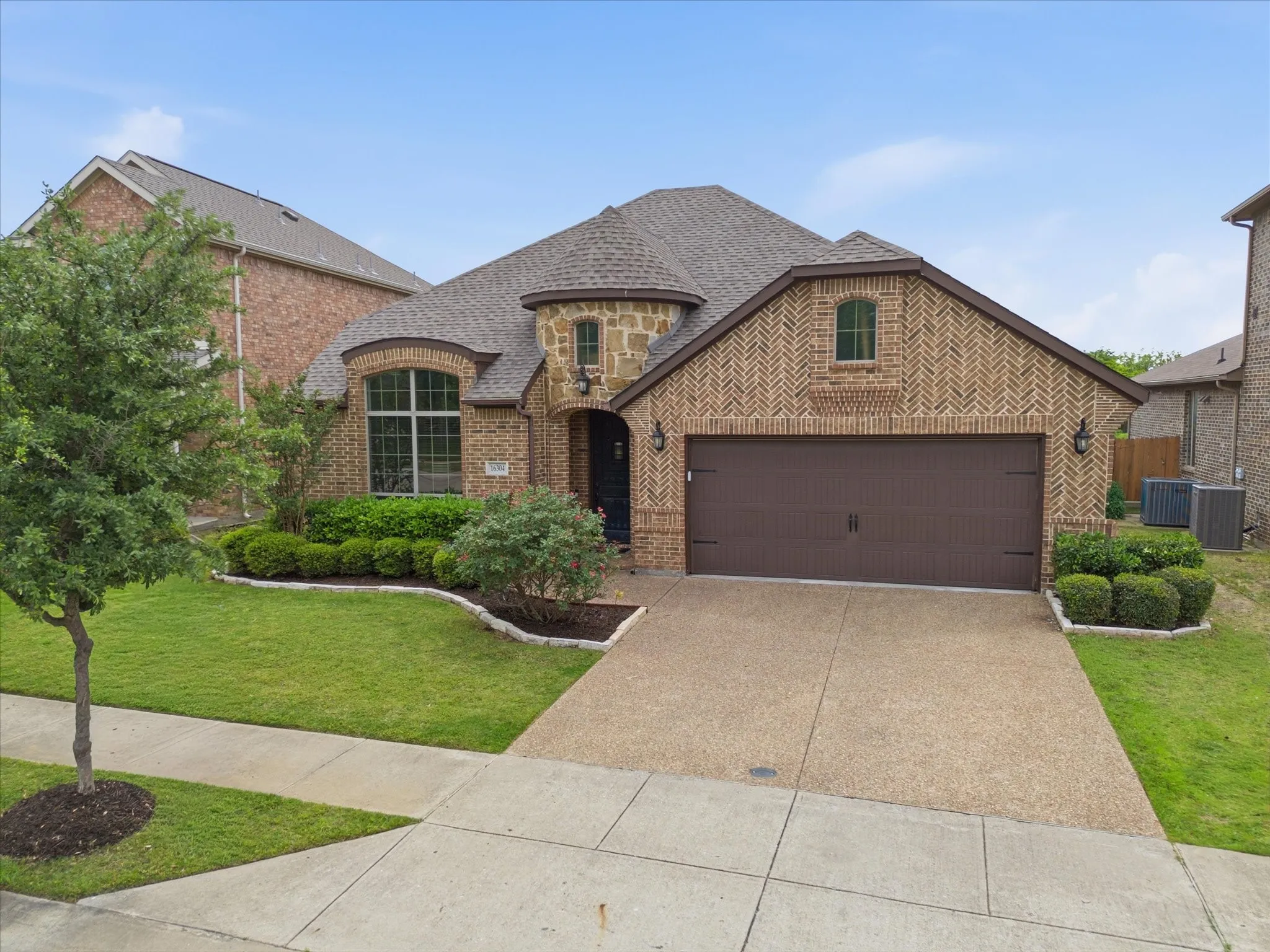 Single Family Residence For Sale in Denton County , 16304 Toledo Bend Court, Prosper, Texas 75078, 4 Bedroom, 2 Bathroom, 2 Garage spaces, 2,185 Sqft, built in 2012, Preowned, mls#21230956, Real Estate Agent in Prosper, Homes For Sale in Denton county, Homes For Sale in Prosper, Realtor in Prosper Texas, Real Estate Brokerage Independent Realty Texas, Luminita Cordes Realtor