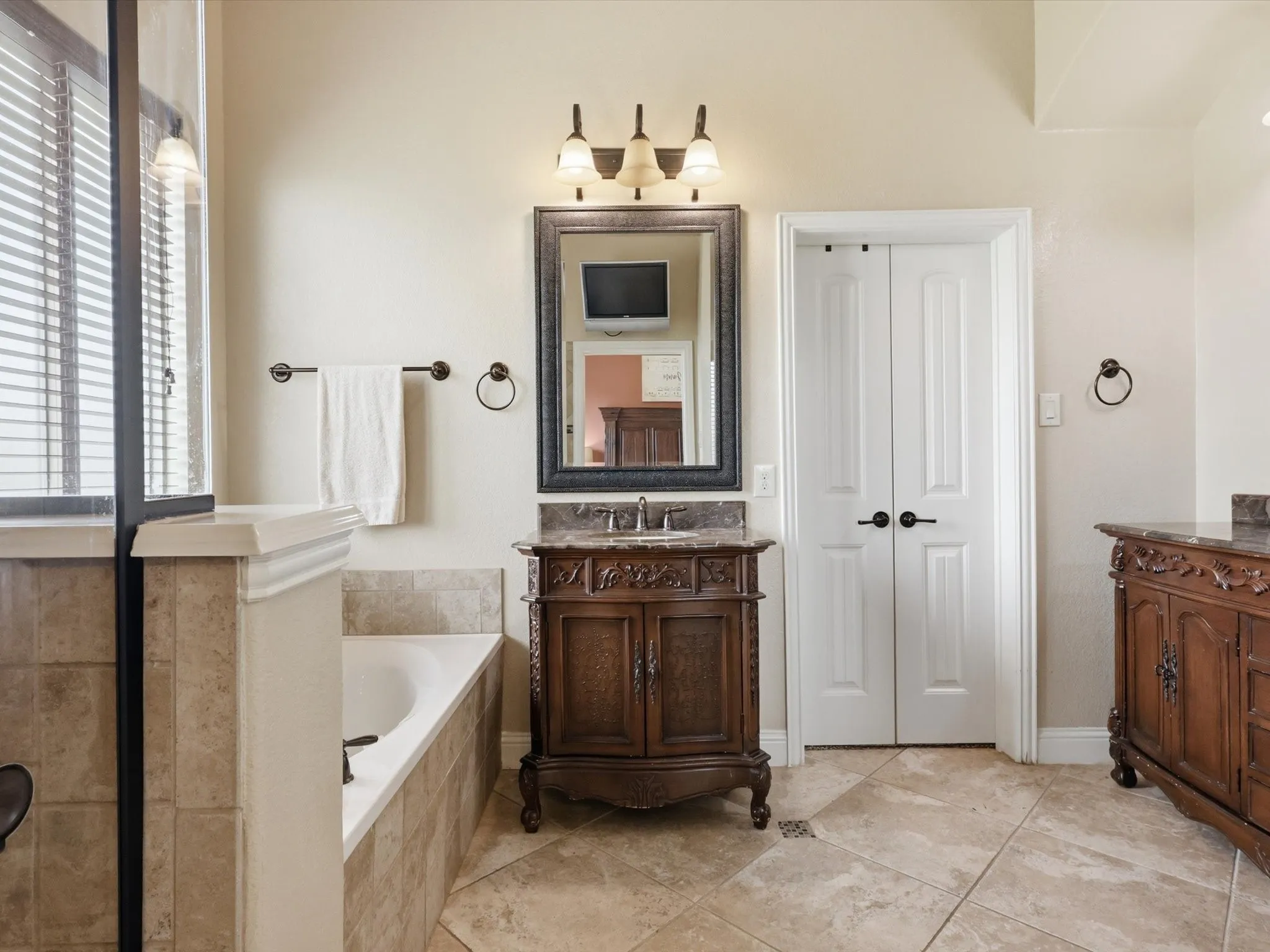 Single Family Residence For Sale in Denton County , 16304 Toledo Bend Court, Prosper, Texas 75078, 4 Bedroom, 2 Bathroom, 2 Garage spaces, 2,185 Sqft, built in 2012, Preowned, mls#21230956, Real Estate Agent in Prosper, Homes For Sale in Denton county, Homes For Sale in Prosper, Realtor in Prosper Texas, Real Estate Brokerage Independent Realty Texas, Luminita Cordes Realtor