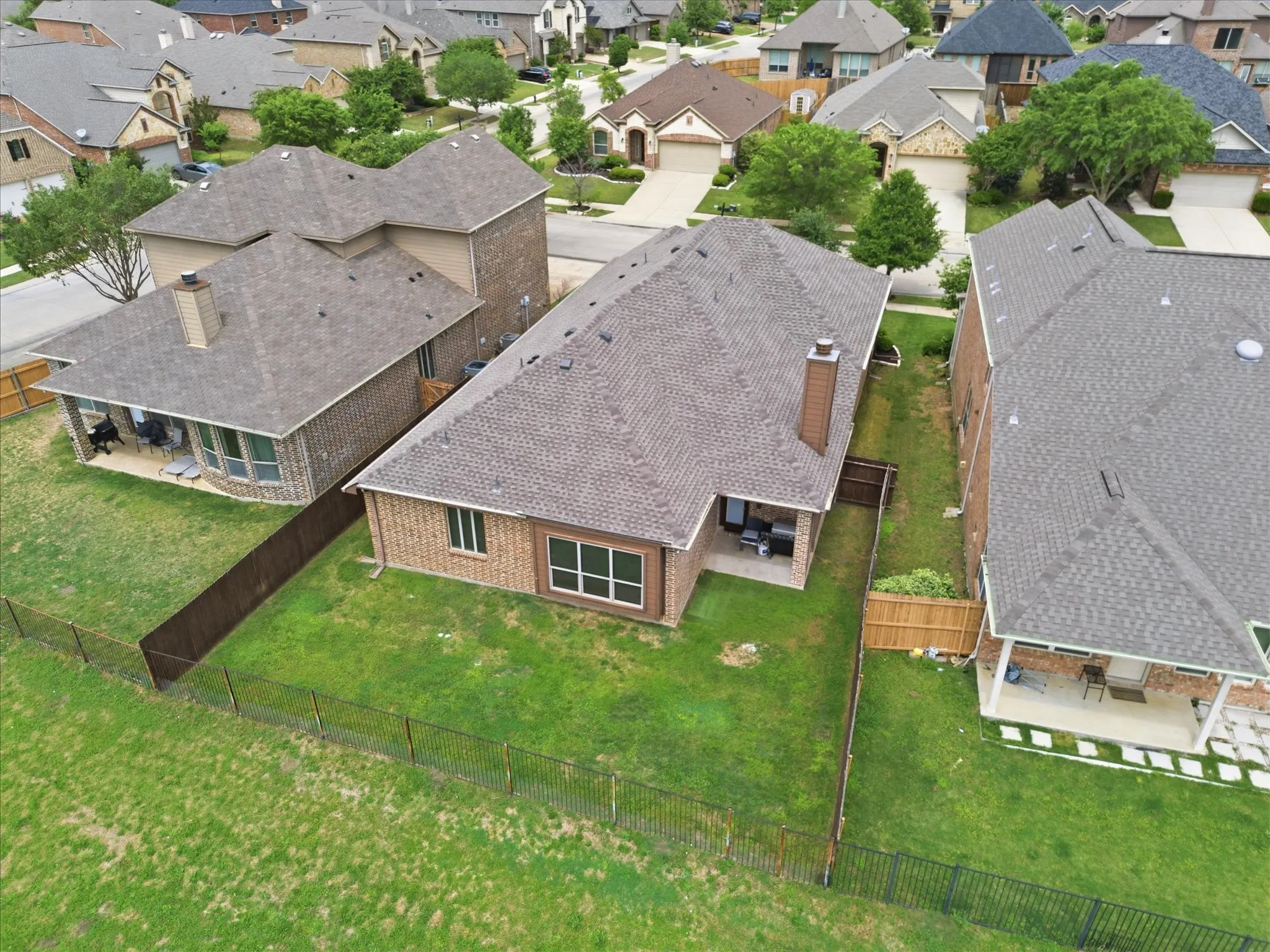 Single Family Residence For Sale in Denton County , 16304 Toledo Bend Court, Prosper, Texas 75078, 4 Bedroom, 2 Bathroom, 2 Garage spaces, 2,185 Sqft, built in 2012, Preowned, mls#21230956, Real Estate Agent in Prosper, Homes For Sale in Denton county, Homes For Sale in Prosper, Realtor in Prosper Texas, Real Estate Brokerage Independent Realty Texas, Luminita Cordes Realtor