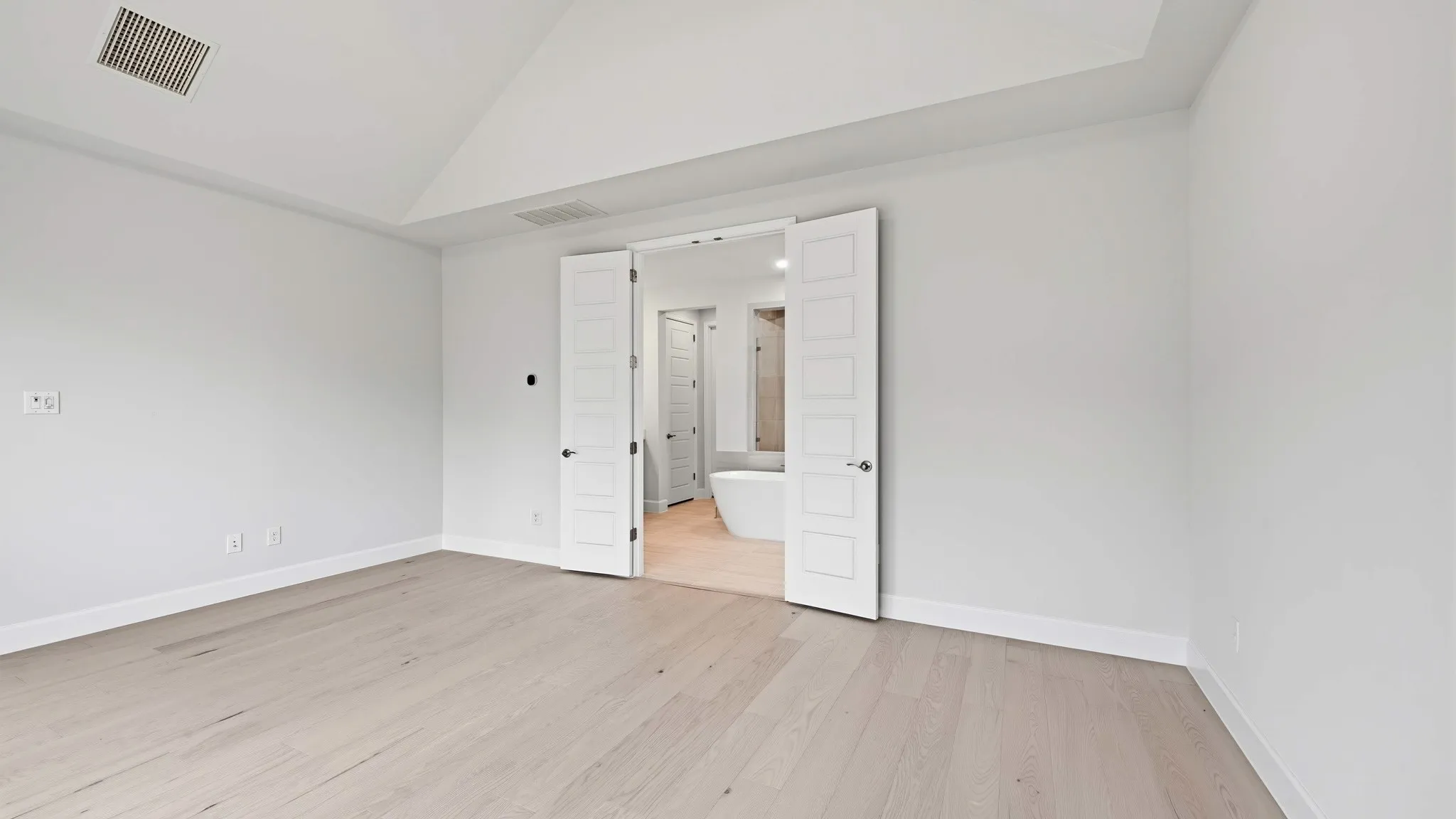 Single Family Residence For Sale in Rockwall County , 1112 Sunrise Vista, Rockwall, Texas 75087, 4 Bedroom, 5 Bathroom, 3 Garage spaces, 4,336 Sqft, built in 2026, New Construction - Incomplete, mls#21231698, Real Estate Agent in Rockwall, Homes For Sale in Rockwall county, Homes For Sale in Rockwall, Realtor in Rockwall Texas, Real Estate Brokerage Independent Realty Texas, Luminita Cordes Realtor