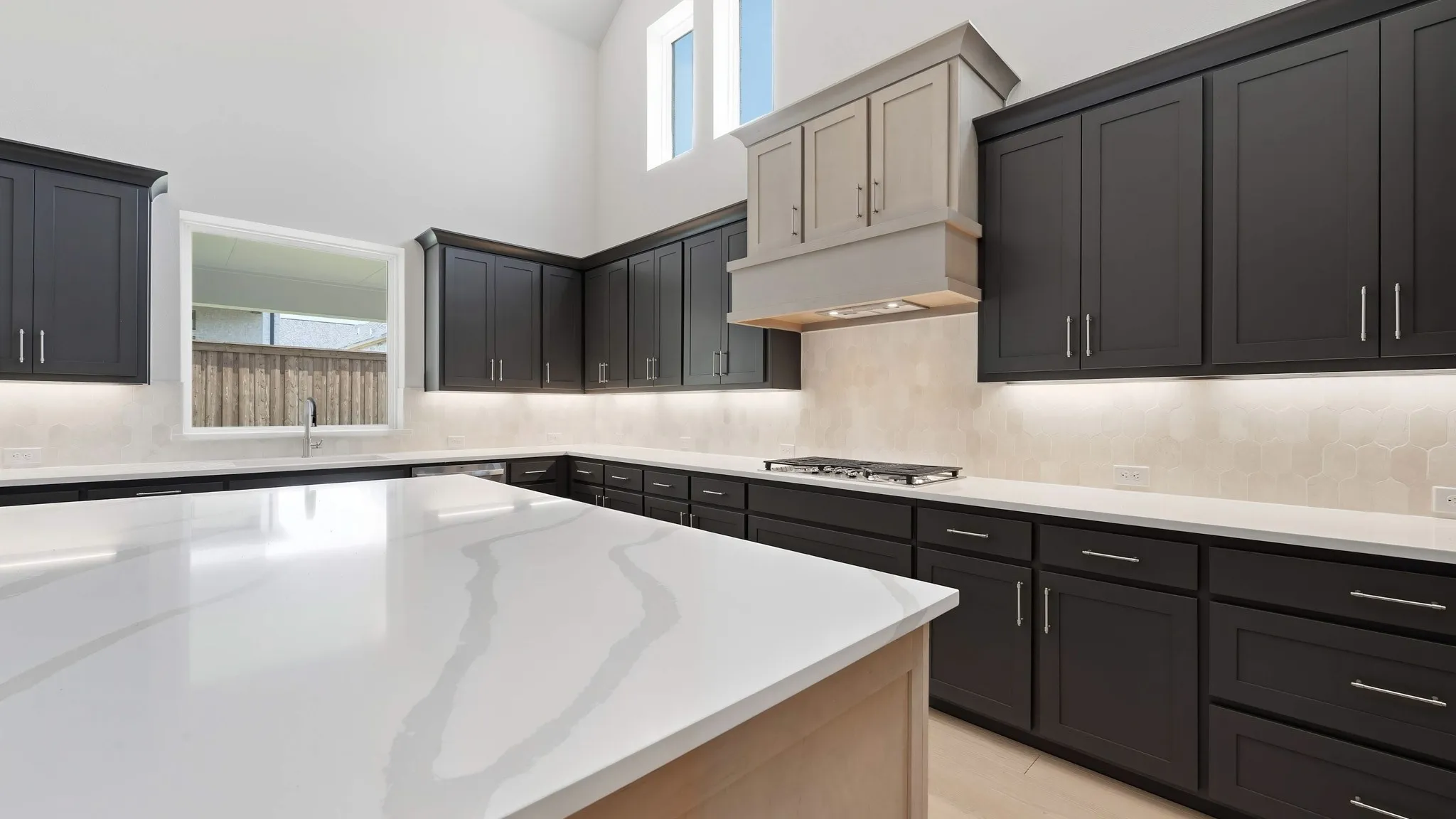 Single Family Residence For Sale in Rockwall County , 1112 Sunrise Vista, Rockwall, Texas 75087, 4 Bedroom, 5 Bathroom, 3 Garage spaces, 4,336 Sqft, built in 2026, New Construction - Incomplete, mls#21231698, Real Estate Agent in Rockwall, Homes For Sale in Rockwall county, Homes For Sale in Rockwall, Realtor in Rockwall Texas, Real Estate Brokerage Independent Realty Texas, Luminita Cordes Realtor