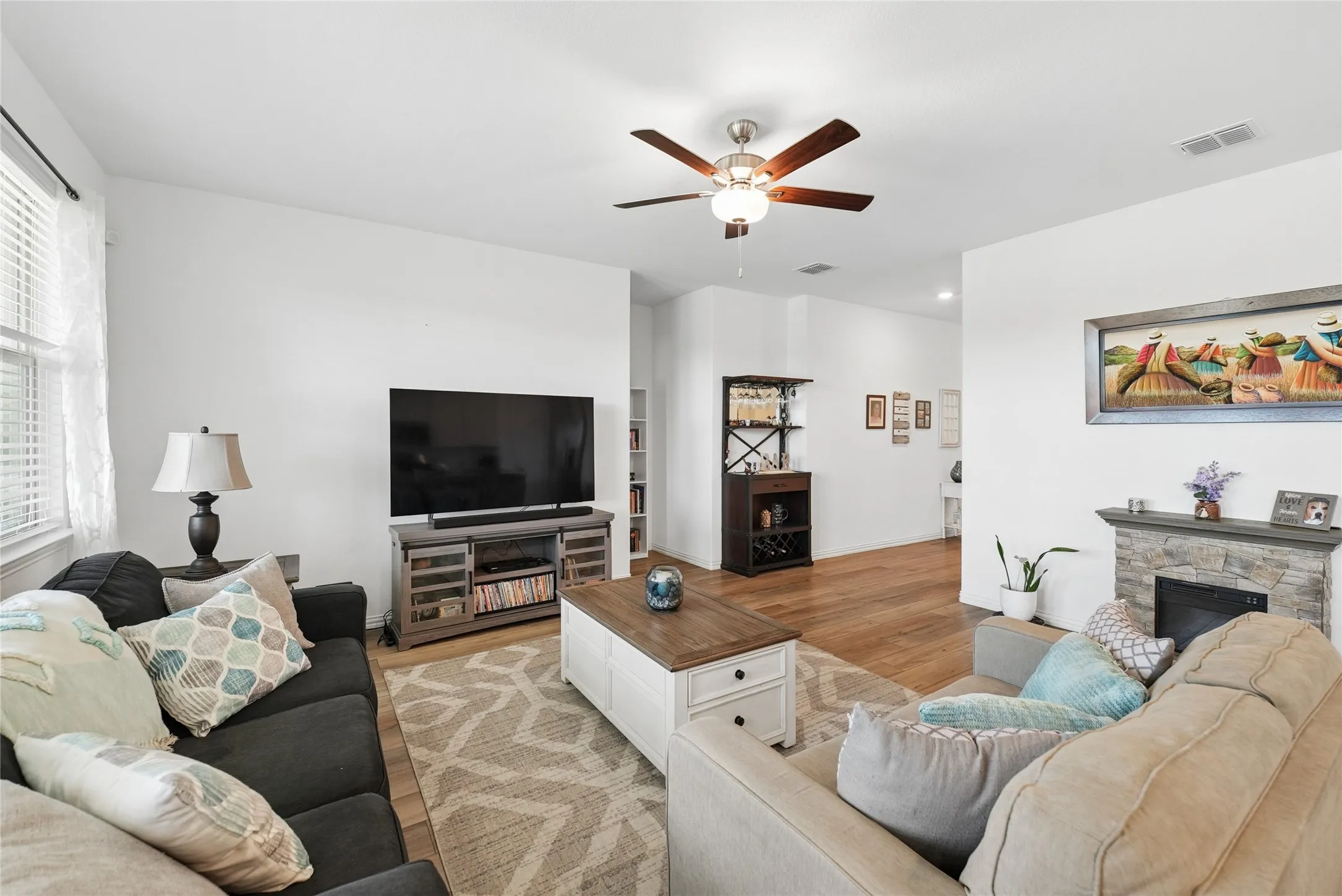 Single Family Residence For Sale in Rockwall County , 925 Garner Drive, Fate, Texas 75087, 3 Bedrooms, 2 Bathrooms, 2 Garage spaces, 1,630 Sqft, built in 2023, Preowned, Price $330,000, mls#21231178, Real Estate Agent in Fate, Homes For Sale in Rockwall county, Homes For Sale in Fate, Realtor in Fate Texas, Real Estate Brokerage Independent Realty Texas, Luminita Cordes Realtor