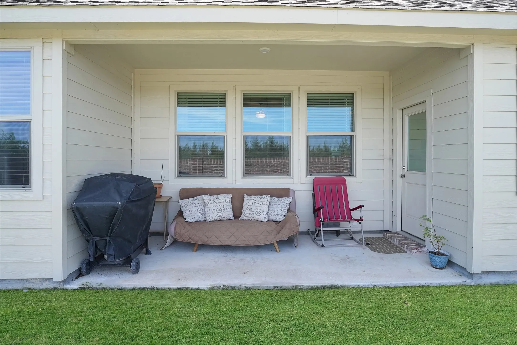 Single Family Residence For Sale in Rockwall County , 925 Garner Drive, Fate, Texas 75087, 3 Bedrooms, 2 Bathrooms, 2 Garage spaces, 1,630 Sqft, built in 2023, Preowned, Price $330,000, mls#21231178, Real Estate Agent in Fate, Homes For Sale in Rockwall county, Homes For Sale in Fate, Realtor in Fate Texas, Real Estate Brokerage Independent Realty Texas, Luminita Cordes Realtor